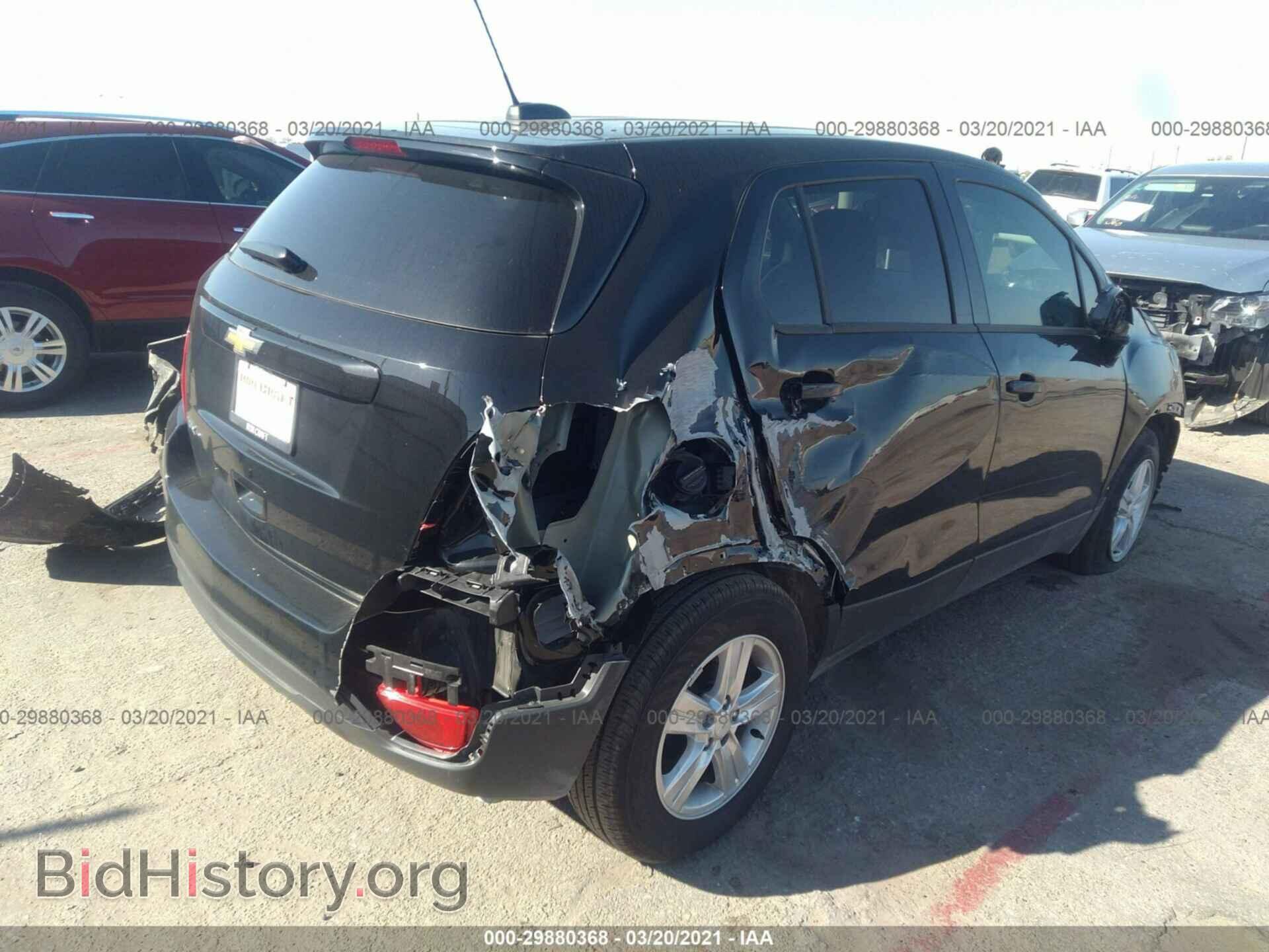 2020 CHEVROLET TRAX - VIN: 3GNCJKSB3LL321677 - Photo 4
