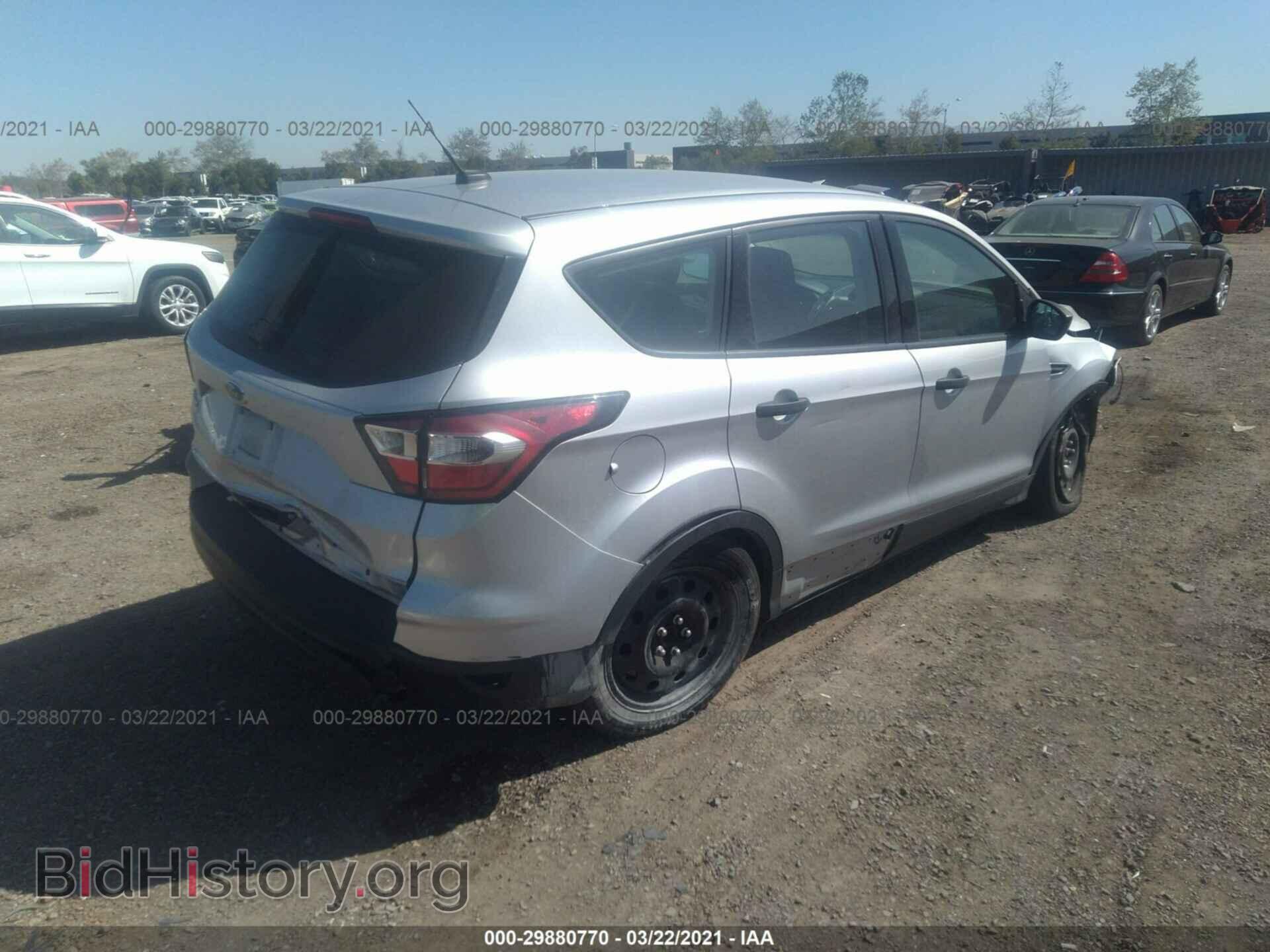 2017 FORD ESCAPE - VIN: 1FMCU0F71HUE16452 - Фото 4