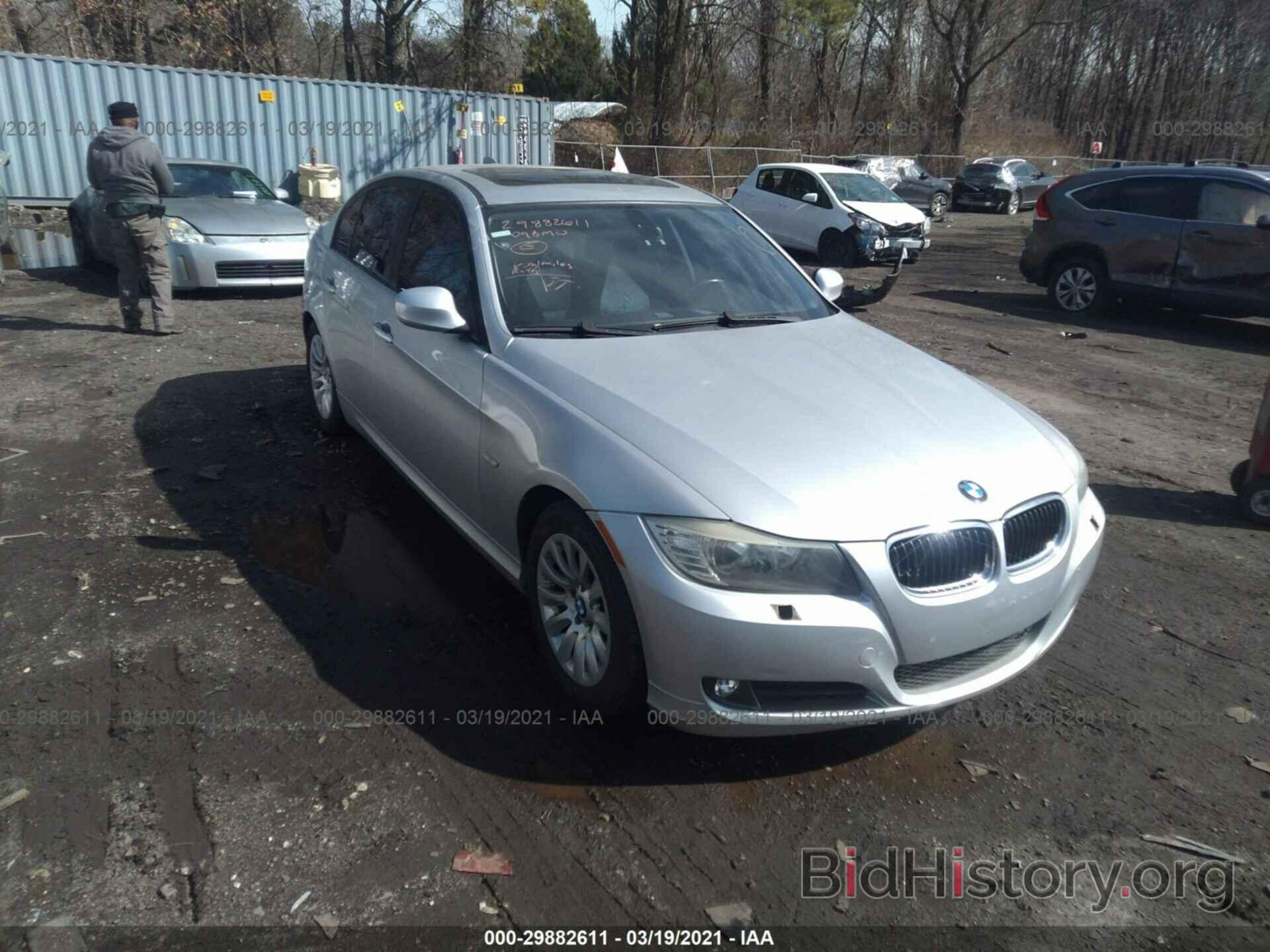 Photo WBAPH73569E128876 - BMW 3 SERIES 2009