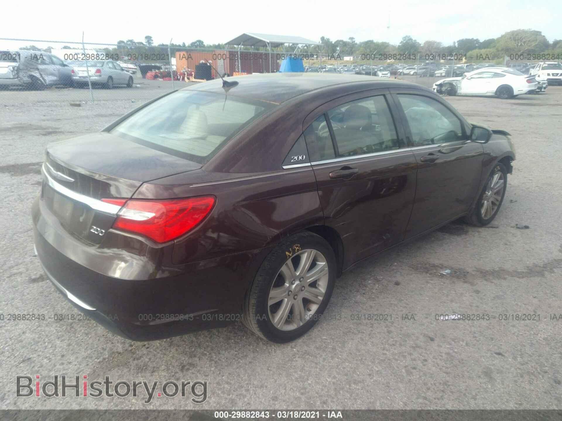 2013 CHRYSLER 200 - VIN: 1C3CCBBB9DN600821 - Фото 4