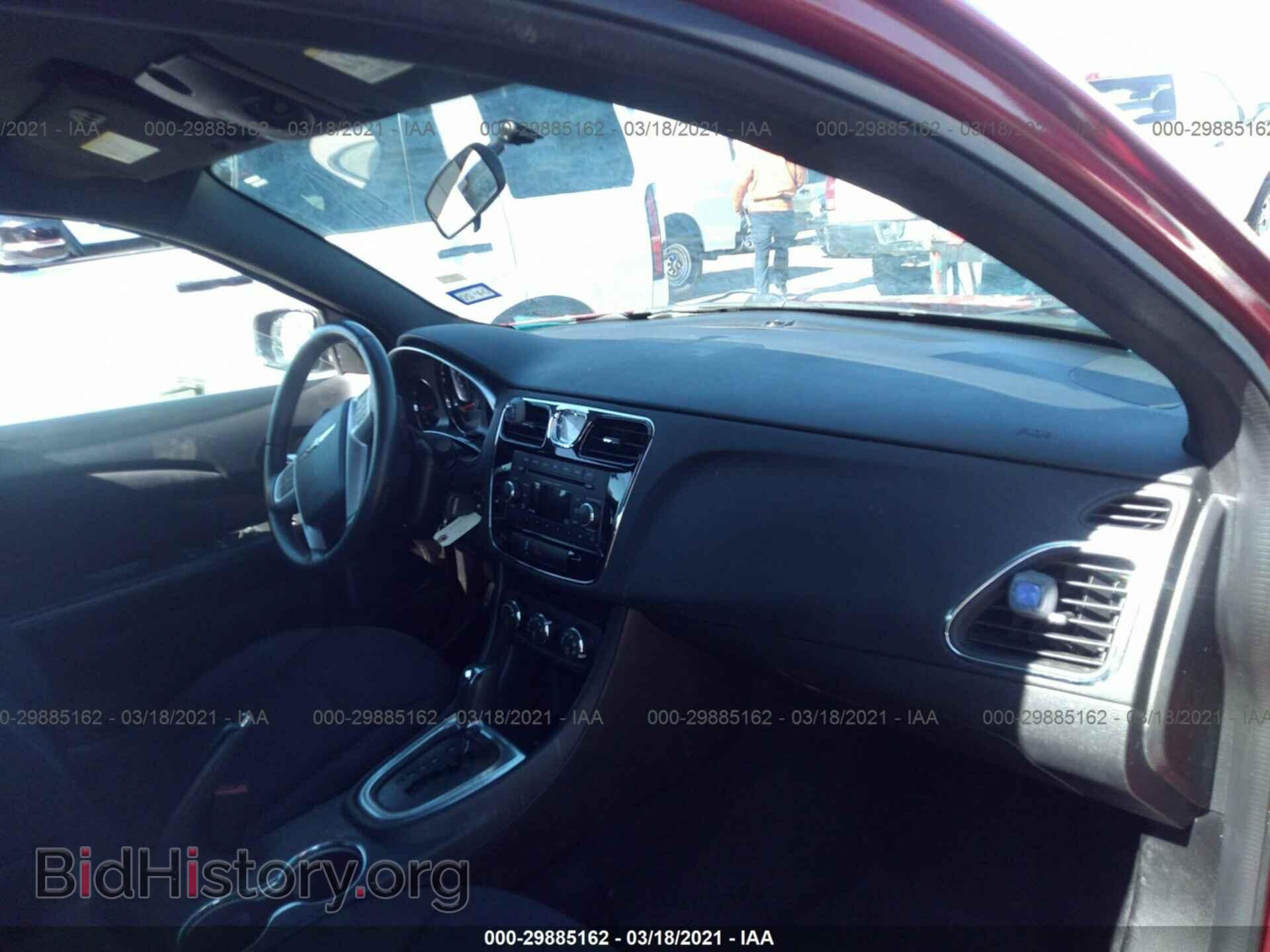 2013 CHRYSLER 200 - VIN: 1C3CCBBG5DN712205 - Фото 5