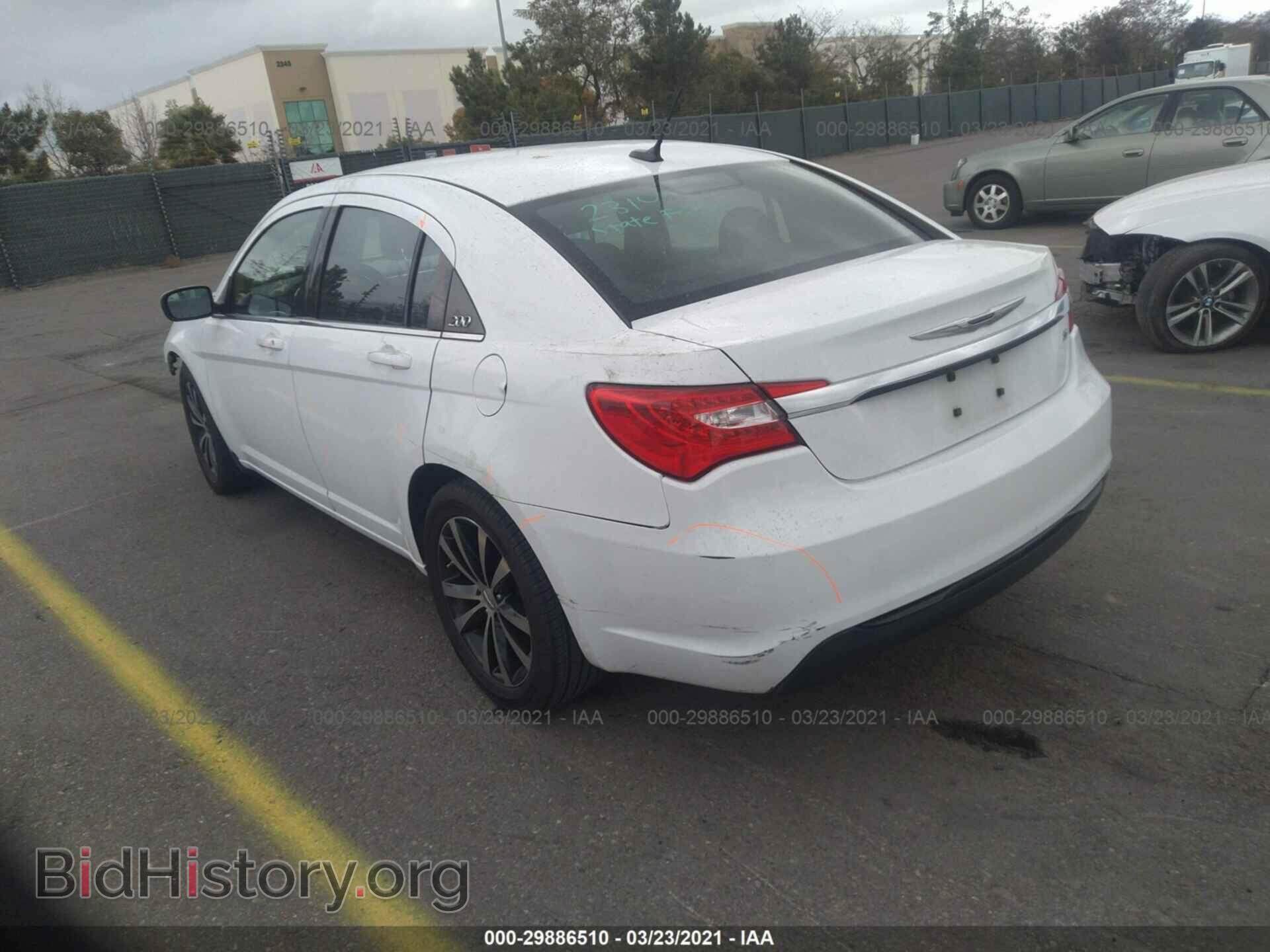 2013 CHRYSLER 200 - VIN: 1C3CCBBB7DN573666 - Фото 3