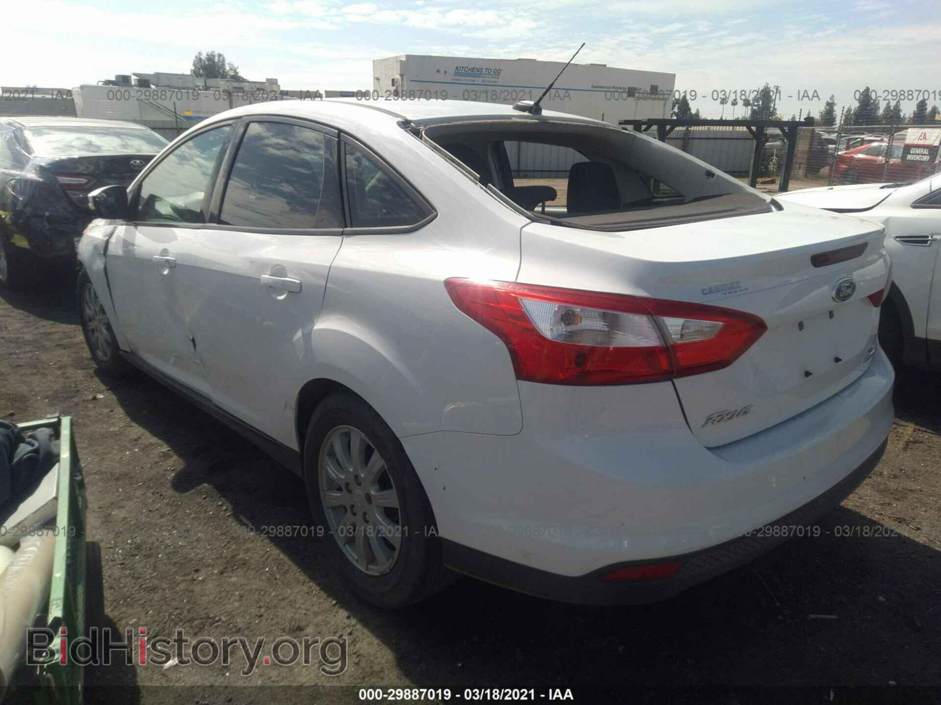 2014 FORD FOCUS - VIN: 1FADP3F2XEL392245 - Фото 3