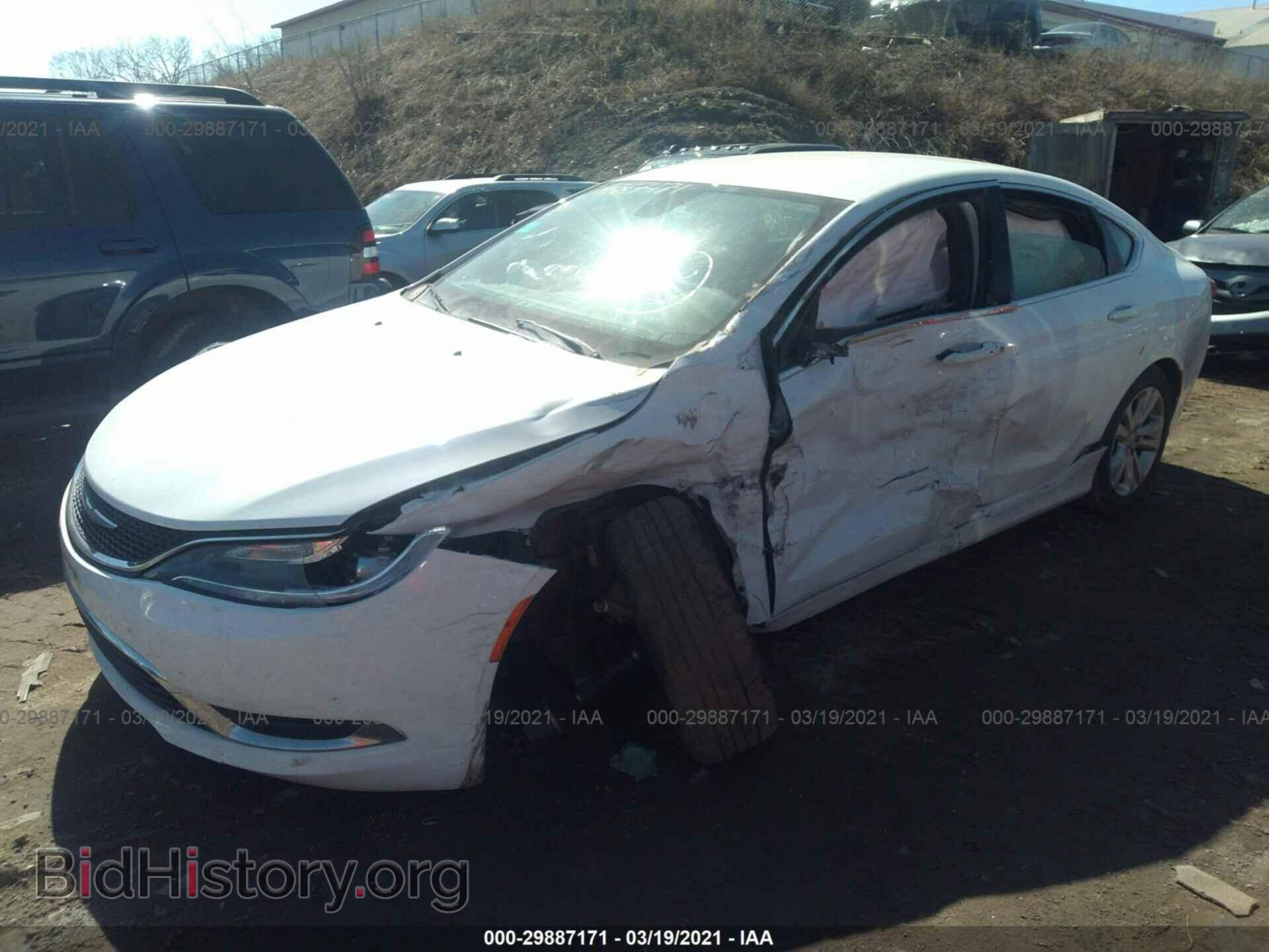 2016 CHRYSLER 200 - VIN: 1C3CCCAB3GN110659 - Photo 2