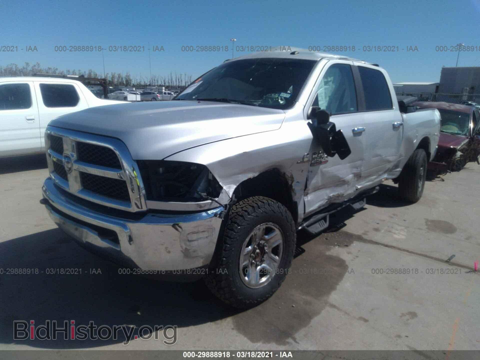 2017 RAM 2500 - VIN: 3C6UR5DL3HG652070 - Фото 2