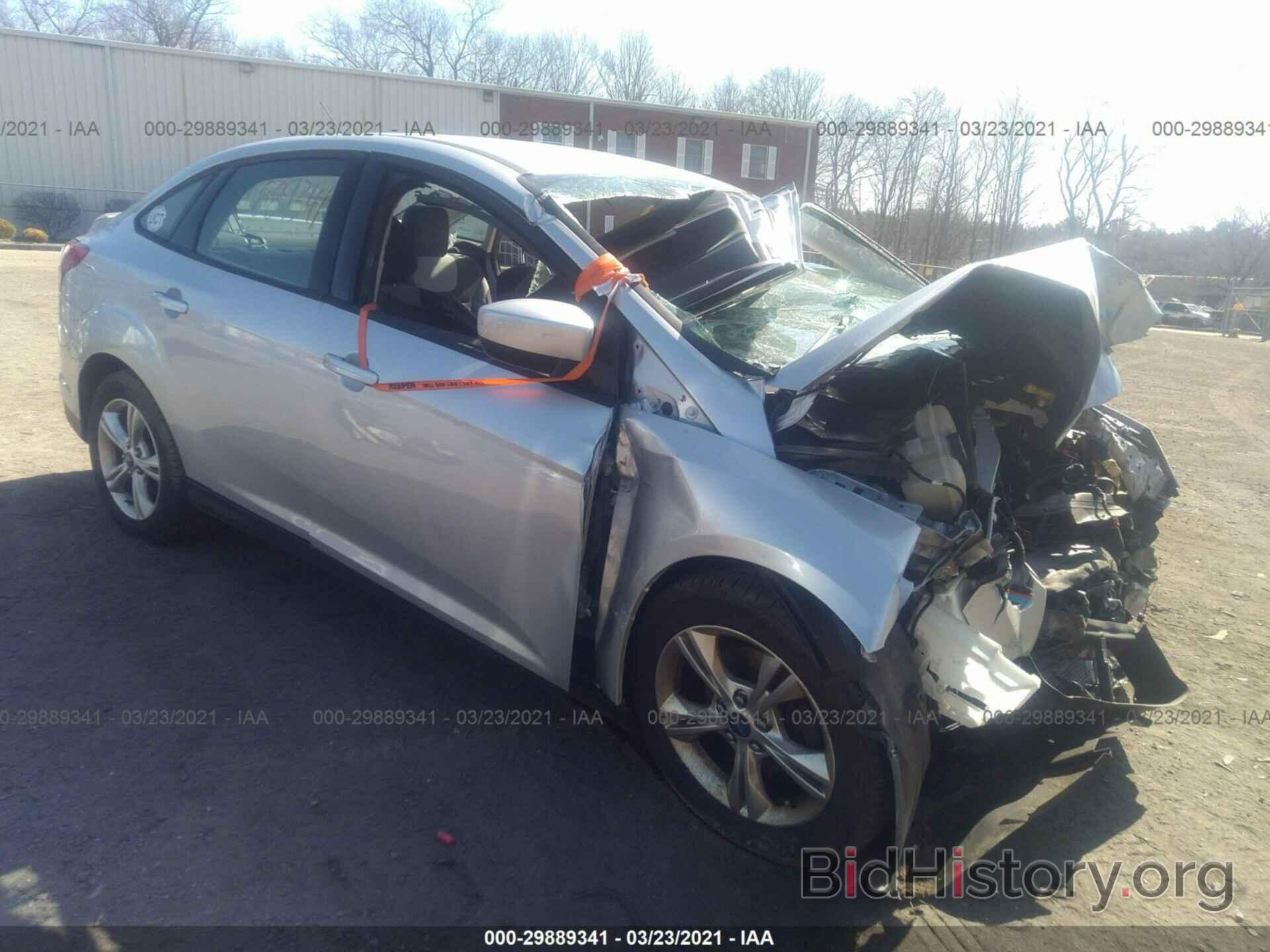 Photo 1FAHP3F27CL407010 - FORD FOCUS 2012