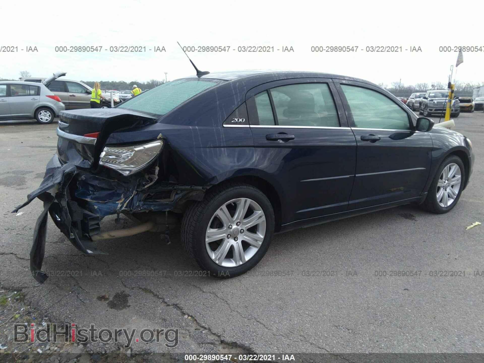 2013 CHRYSLER 200 - VIN: 1C3CCBBBXDN656332 - Photo 4