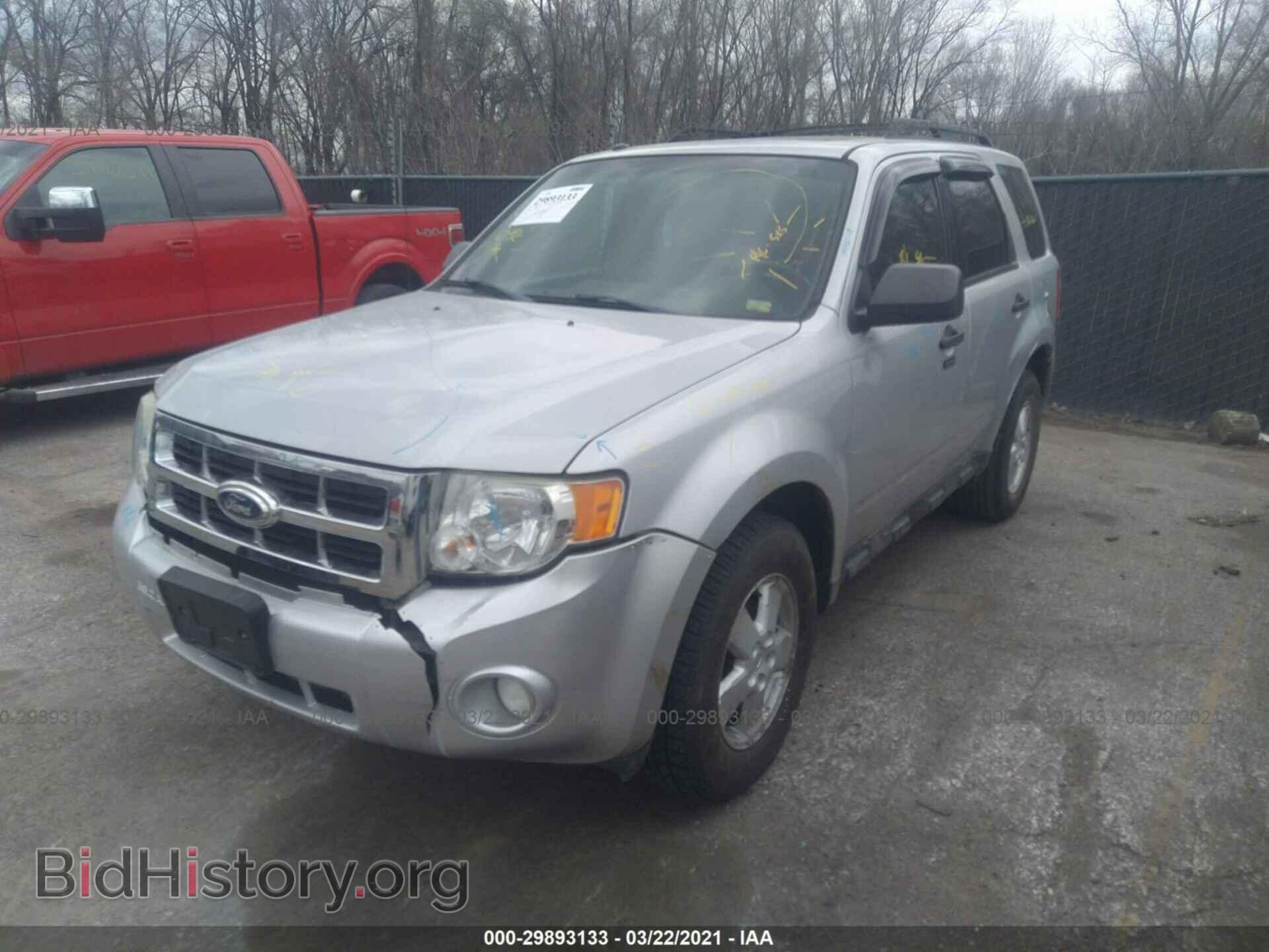 2011 FORD ESCAPE - VIN: 1FMCU0D76BKB72495 - Фото 2