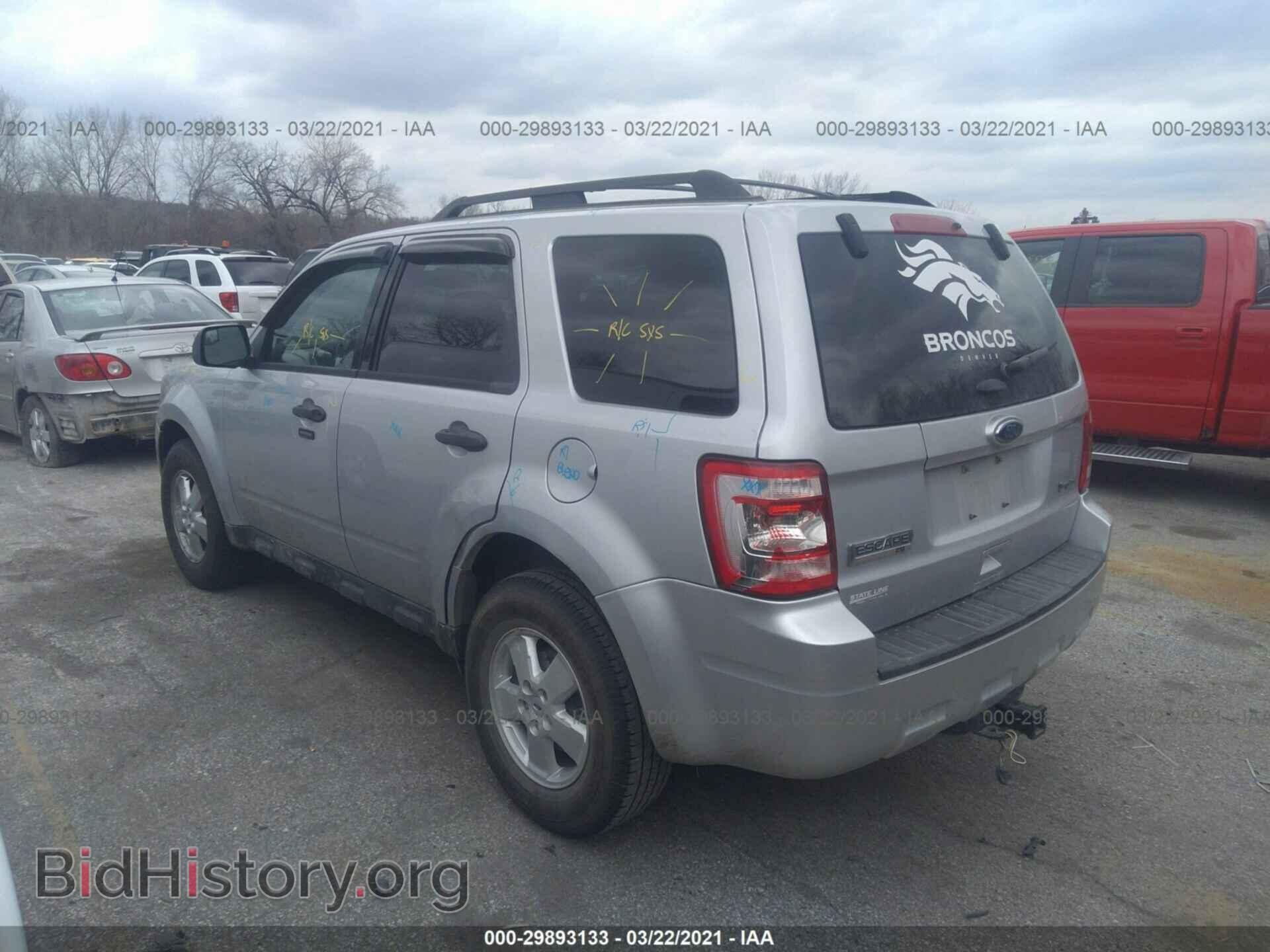 2011 FORD ESCAPE - VIN: 1FMCU0D76BKB72495 - Фото 3