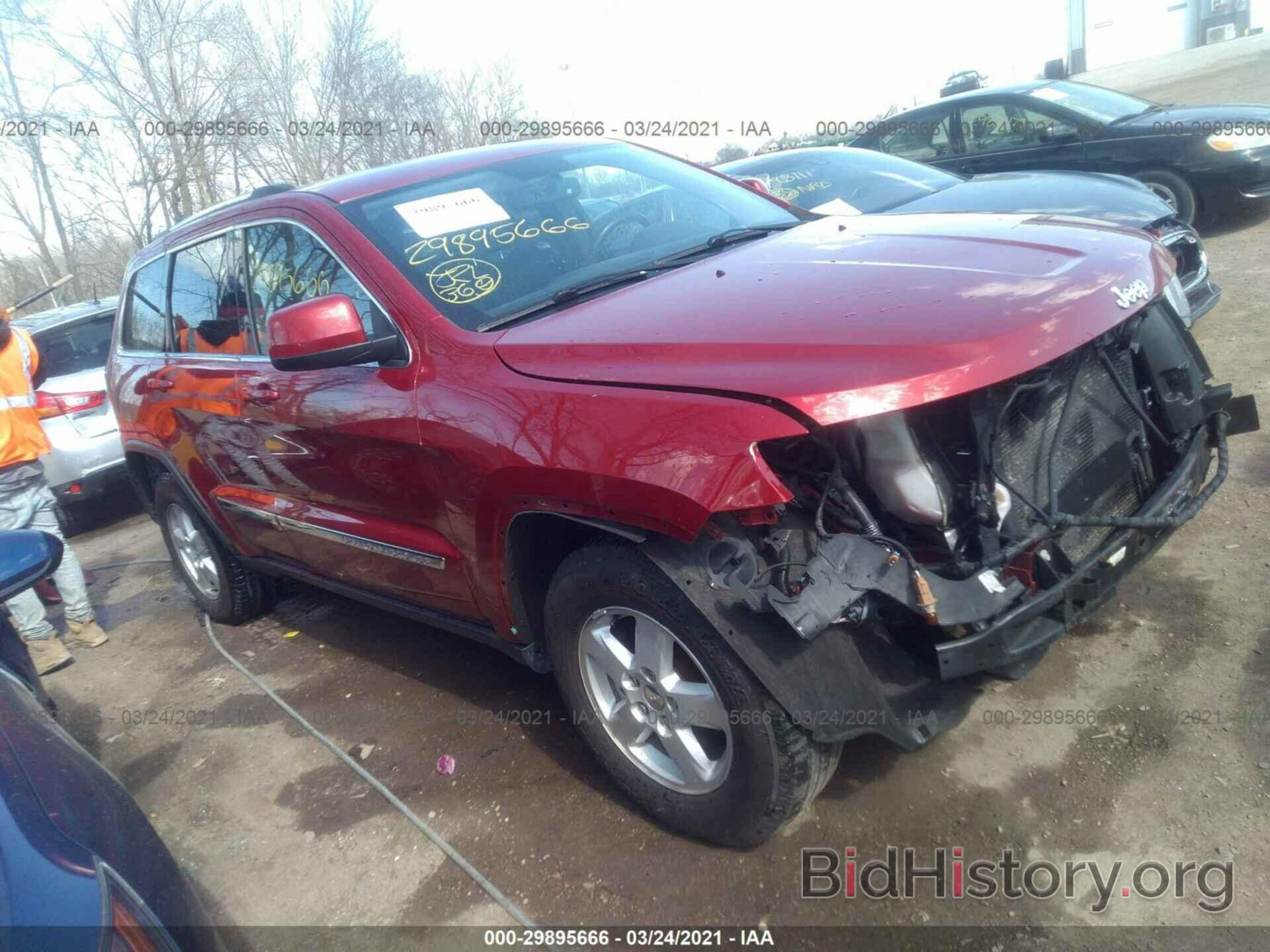 Photo 1J4RR4GG5BC509357 - JEEP GRAND CHEROKEE 2011