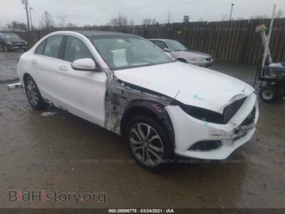 2015 Mercedes-Benz C-CLASS C 300, белый — VIN 55SWF4KB3FU015678, IAAI