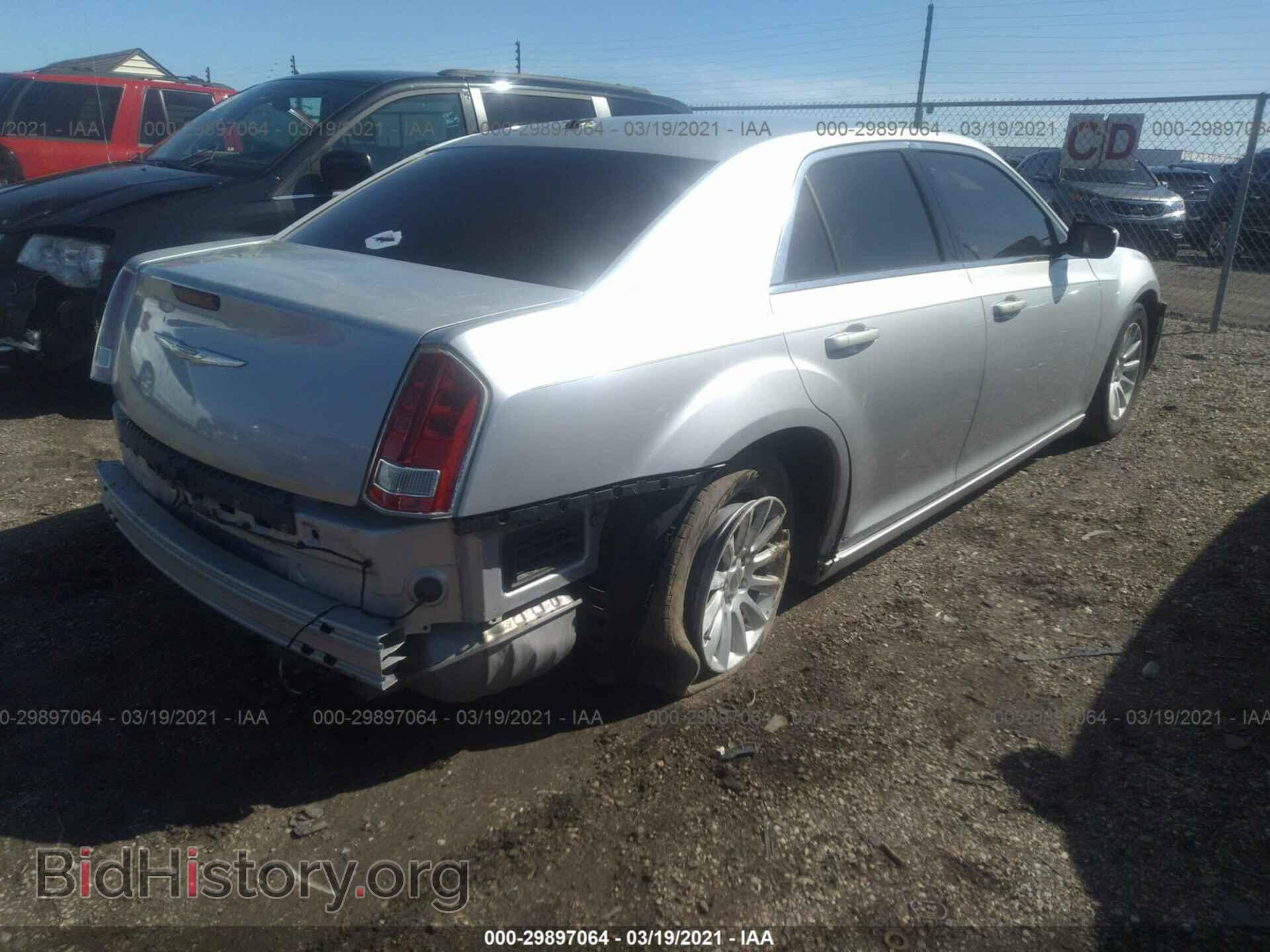 2012 CHRYSLER 300 - VIN: 2C3CCAAG3CH104671 - Photo 4