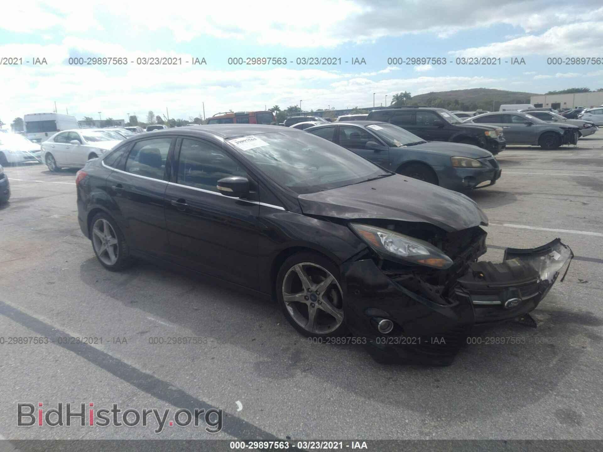 Фотография 1FAHP3J24CL172525 - FORD FOCUS 2012