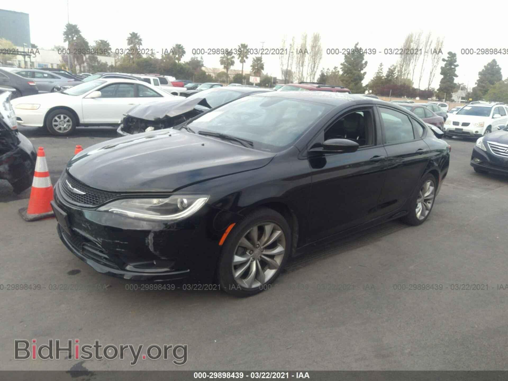 2016 CHRYSLER 200 - VIN: 1C3CCCBBXGN102461 - Фото 2