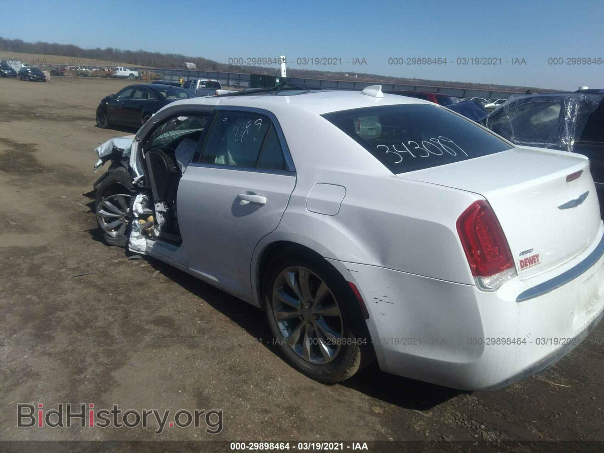 2016 CHRYSLER 300 - VIN: 2C3CCARG0GH305096 - Фото 3