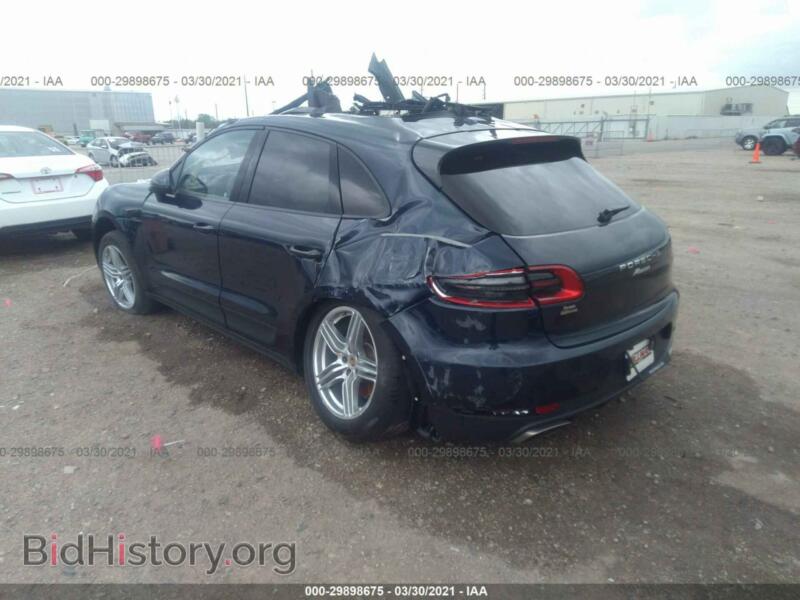 2017 Porsche MACAN (VIN WP1AA2A58HLB07636) — photo 3 of 11