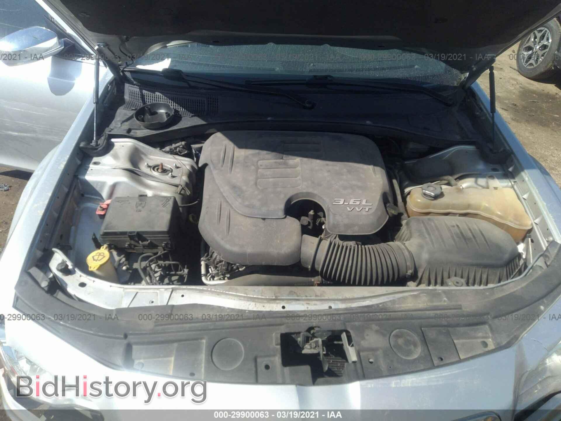 2012 CHRYSLER 300 - VIN: 2C3CCACG0CH309703 - Фото 10