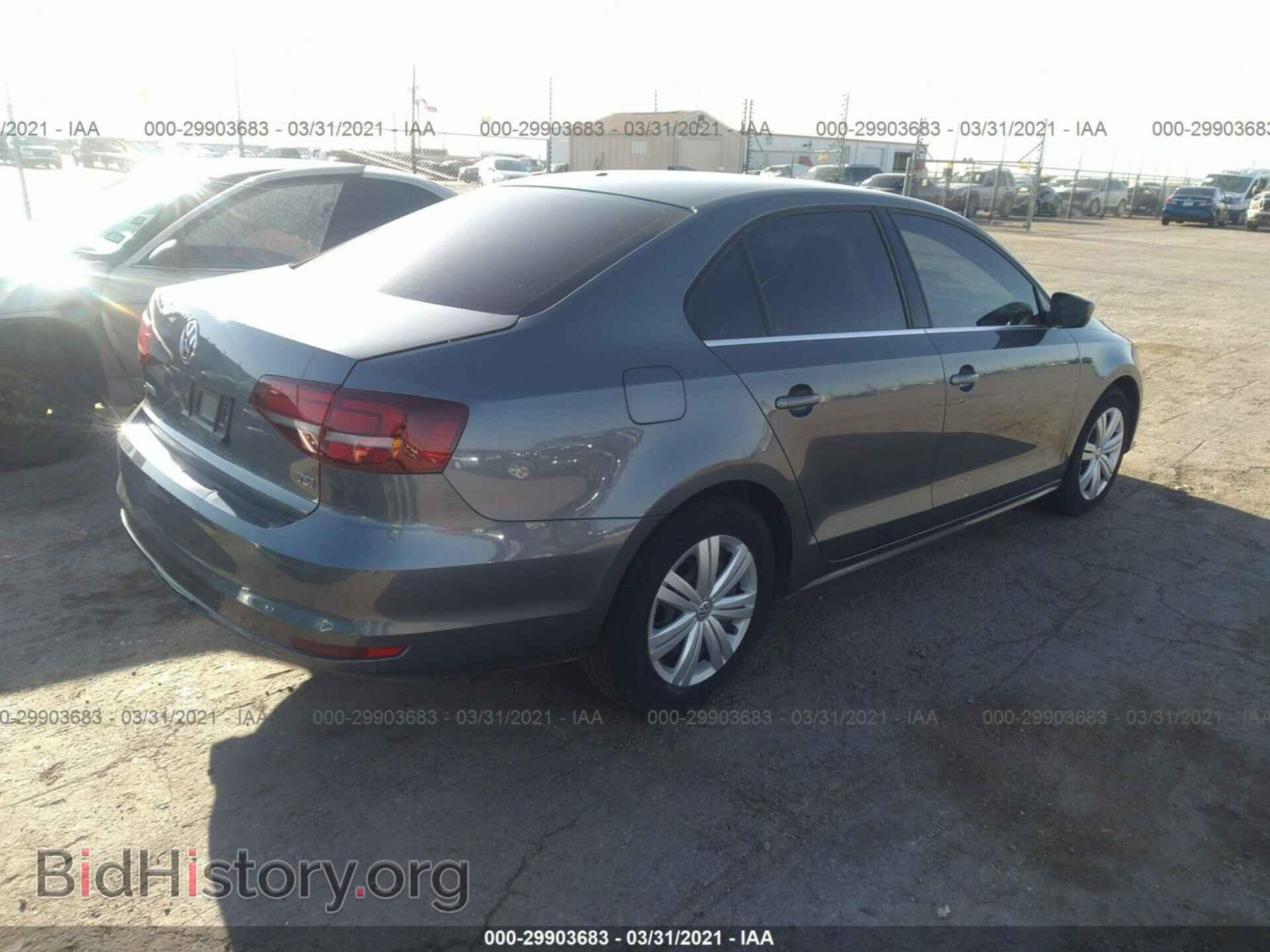 2017 VOLKSWAGEN JETTA - VIN: 3VW2B7AJ2HM248243 - Фото 4