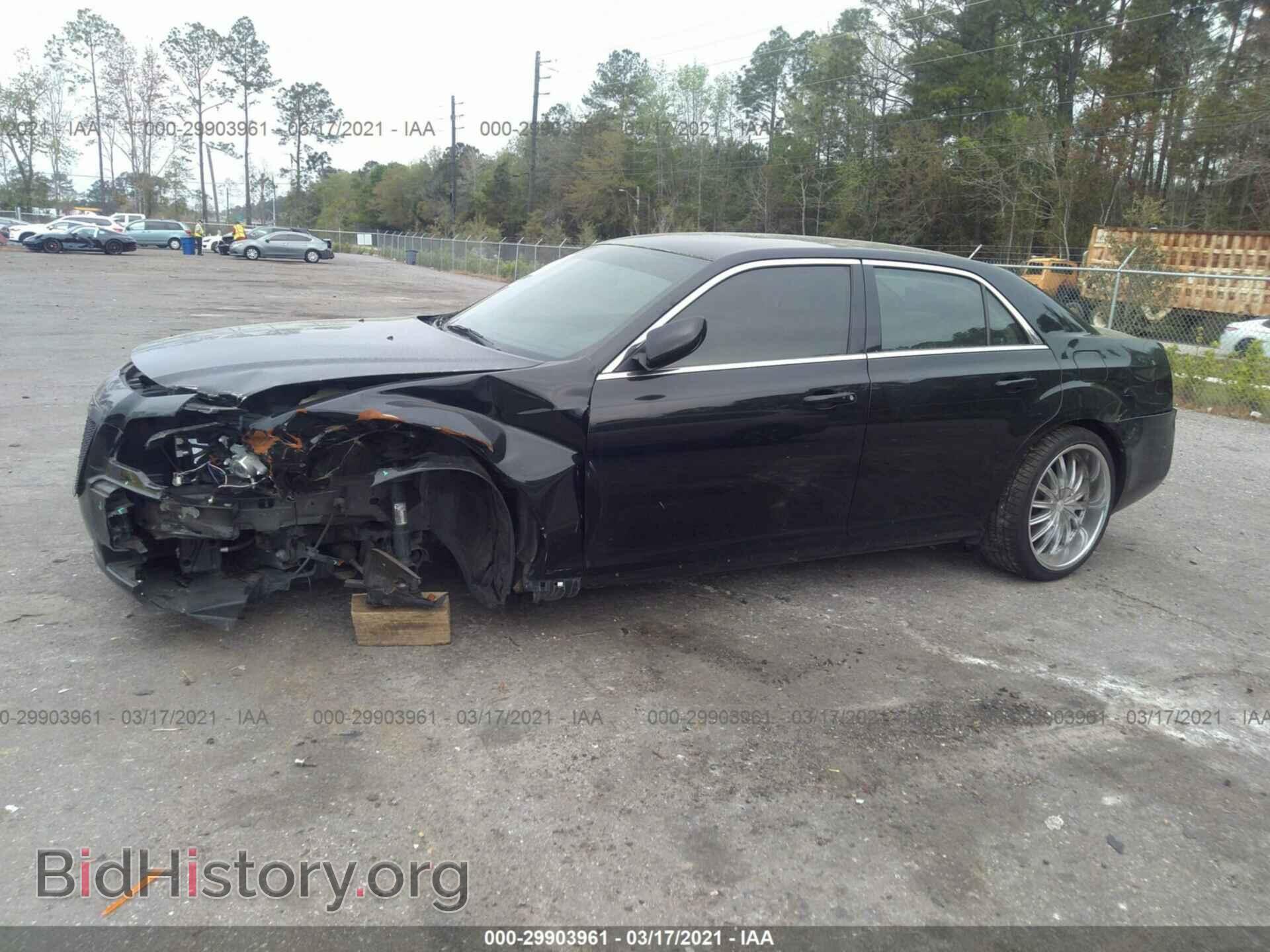 2014 CHRYSLER 300 - VIN: 2C3CCAAG5EH160288 - Фото 2