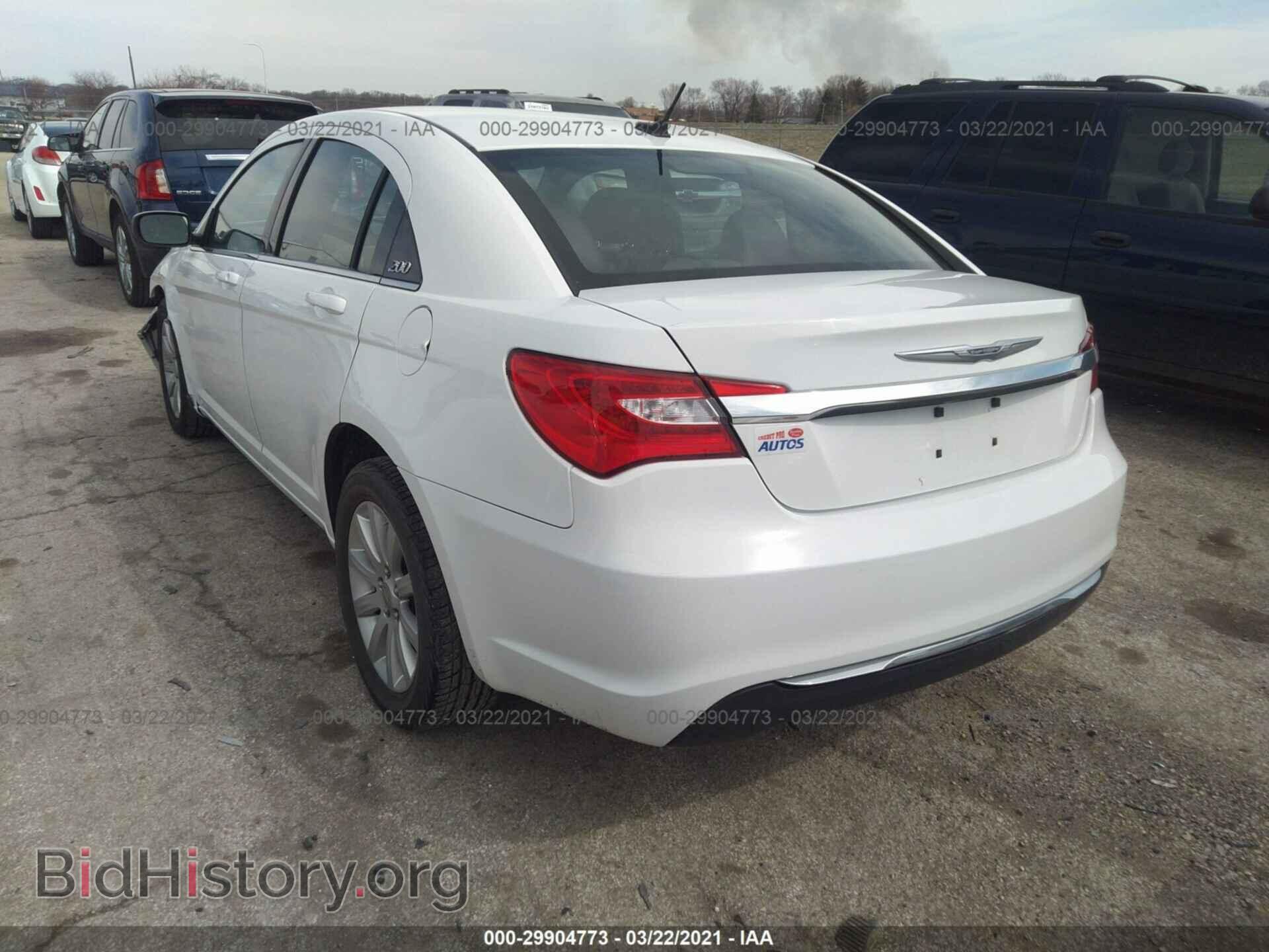 2013 CHRYSLER 200 - VIN: 1C3CCBBB7DN578947 - Фото 3