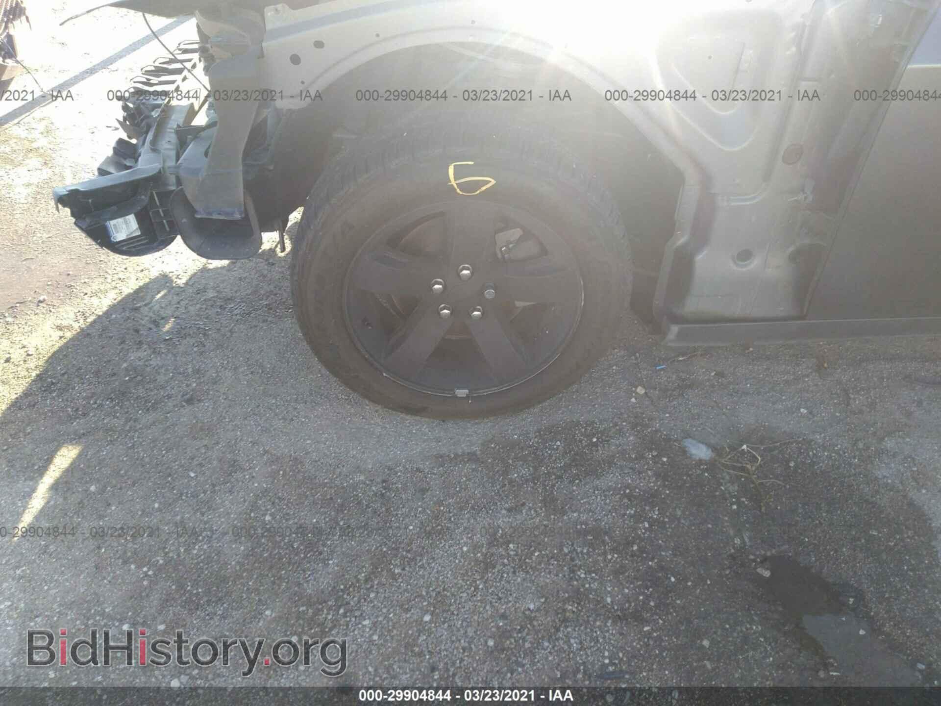 2014 DODGE CHALLENGER - VIN: 2C3CDYAG1EH306532 - Фото 12