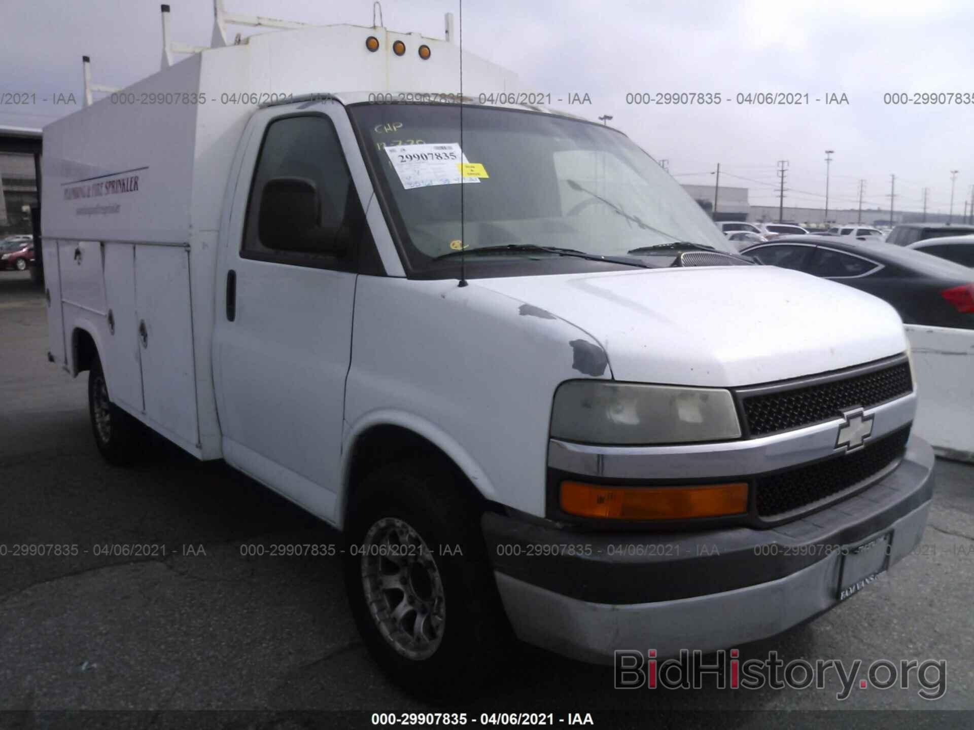 Photo 1GBHG31U561253890 - CHEVROLET EXPRESS COMMERCIAL 2006