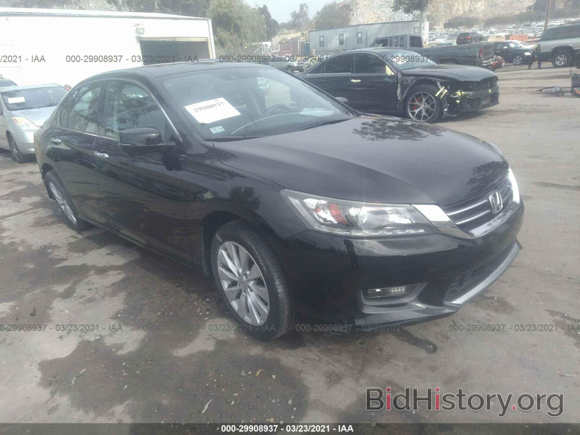 Photo 1HGCR3F85FA029421 - HONDA ACCORD SEDAN 2015