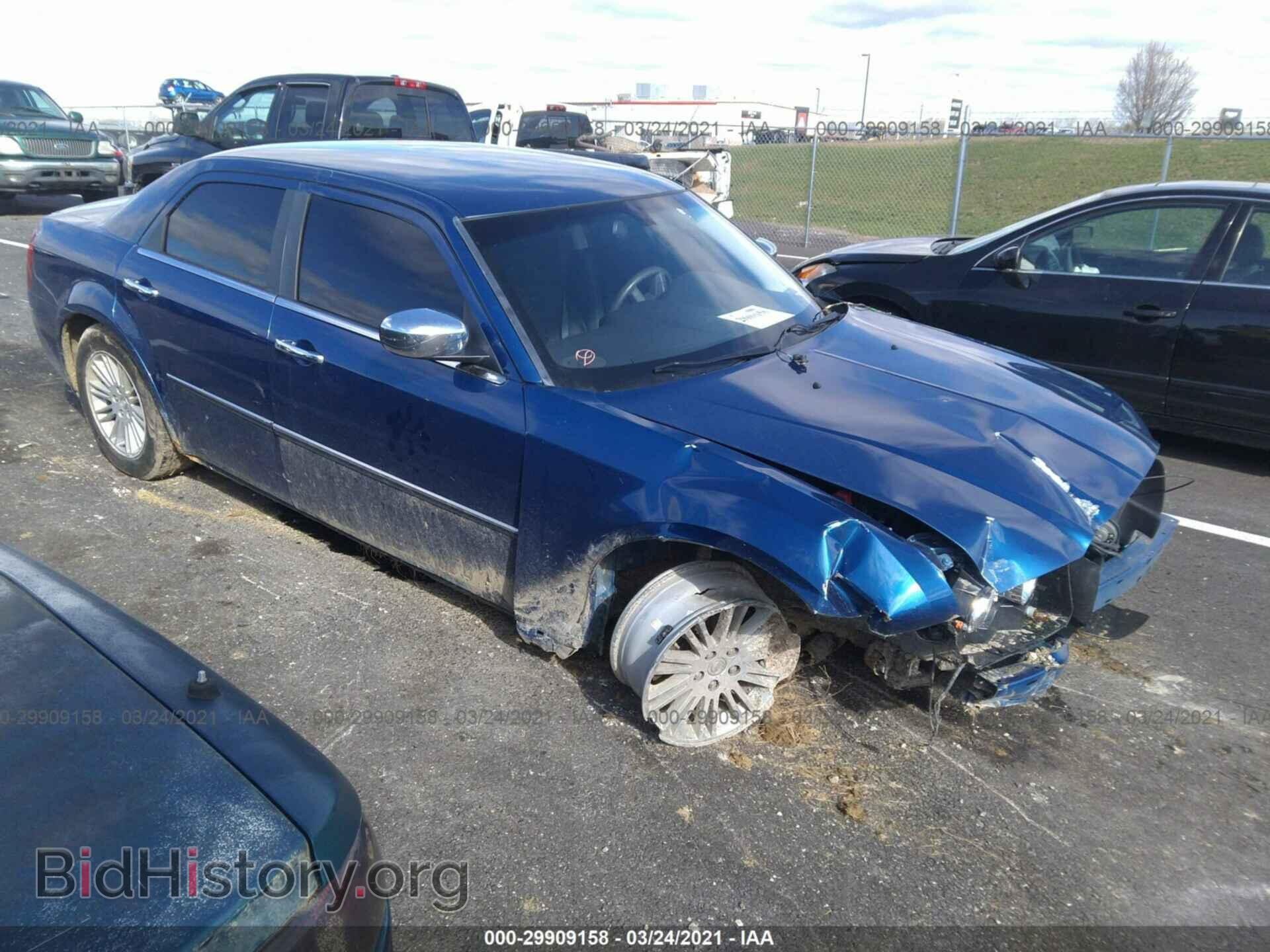 Photo 2C3CA4CD6AH135596 - CHRYSLER 300 2010