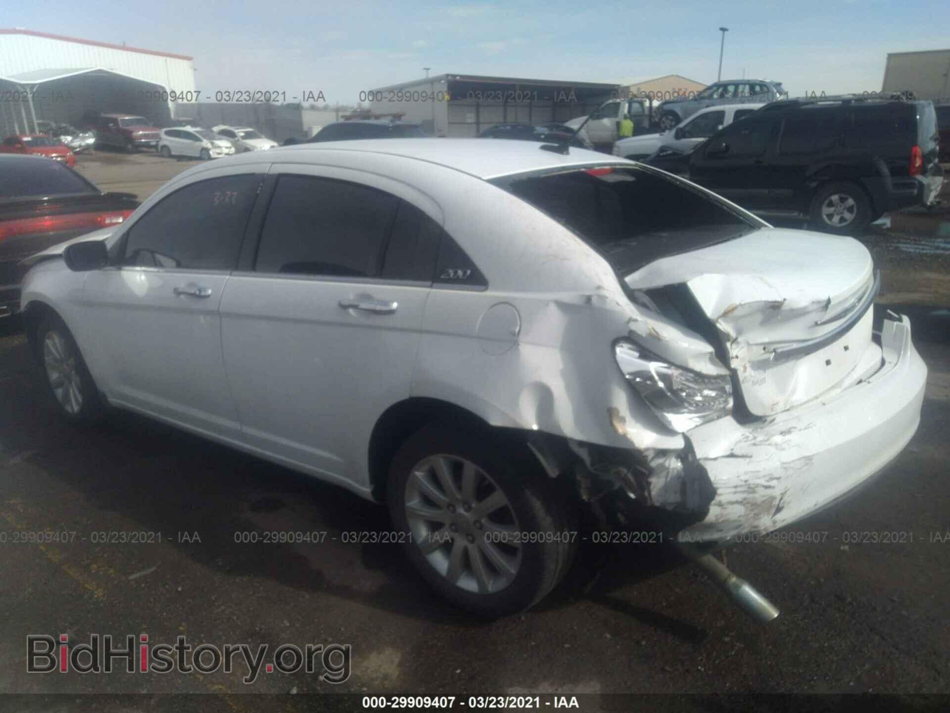 2013 CHRYSLER 200 - VIN: 1C3CCBCG7DN527555 - Photo 3