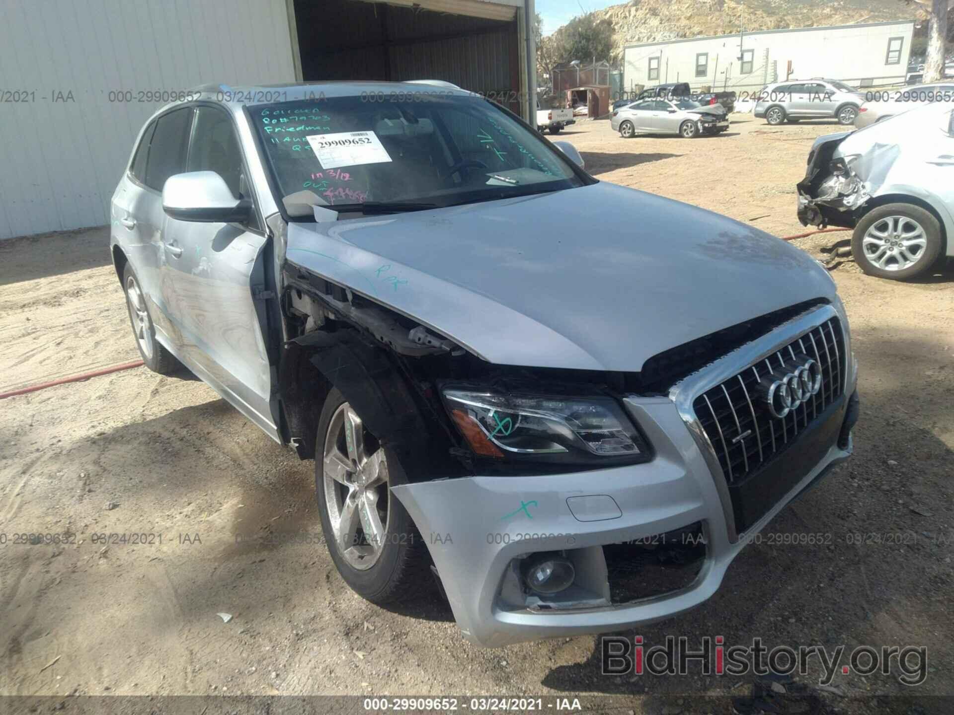 Photo WA1DKAFP9BA045919 - AUDI Q5 2011