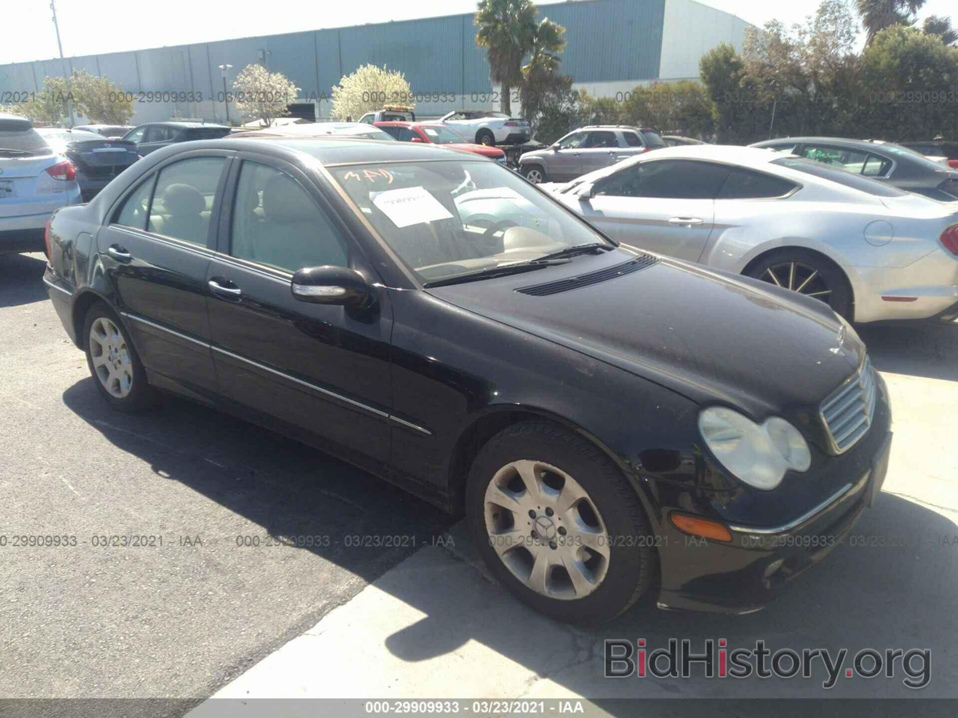 Photo WDBRF54H76A832262 - MERCEDES-BENZ C-CLASS 2006