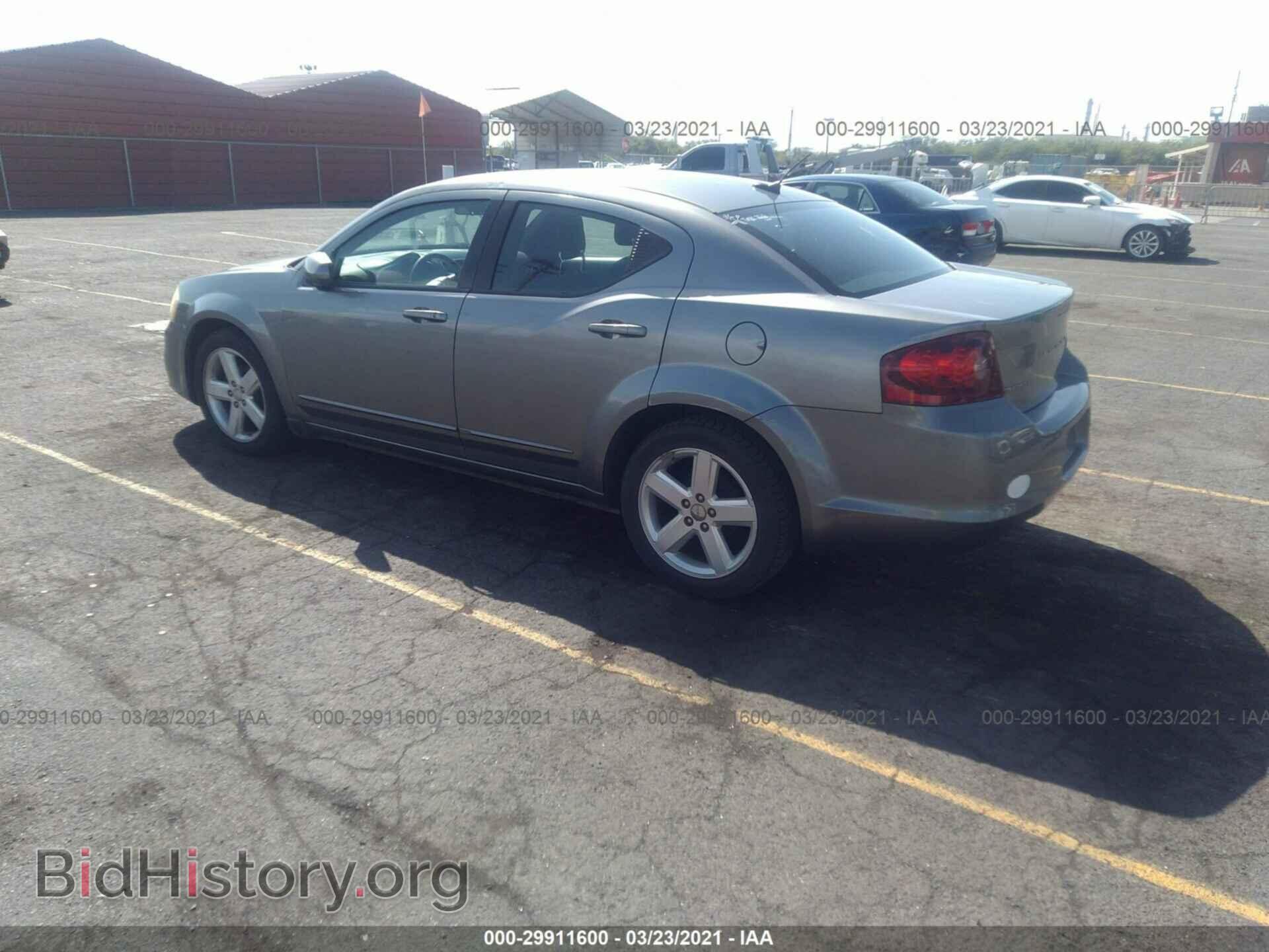 2011 DODGE AVENGER - VIN: 1B3BD1FB8BN593366 - Фото 3