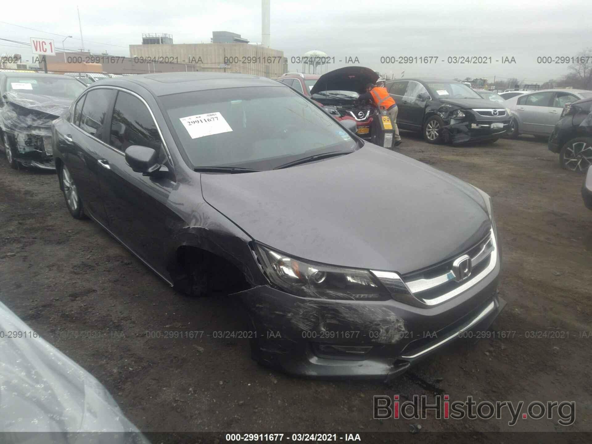 Photo 1HGCR2F76DA126898 - HONDA ACCORD SDN 2013