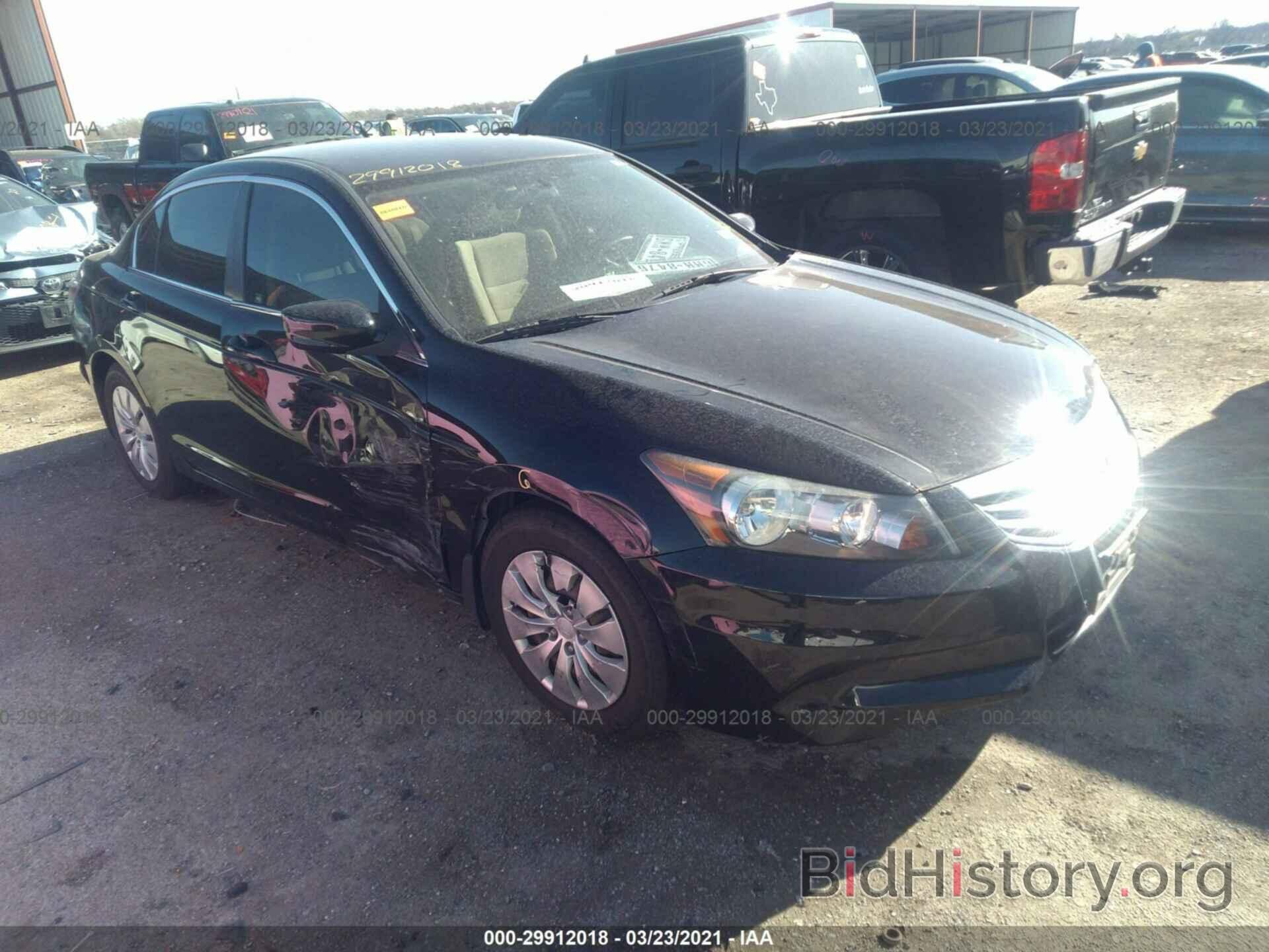 Photo 1HGCP2F33CA227057 - HONDA ACCORD SDN 2012