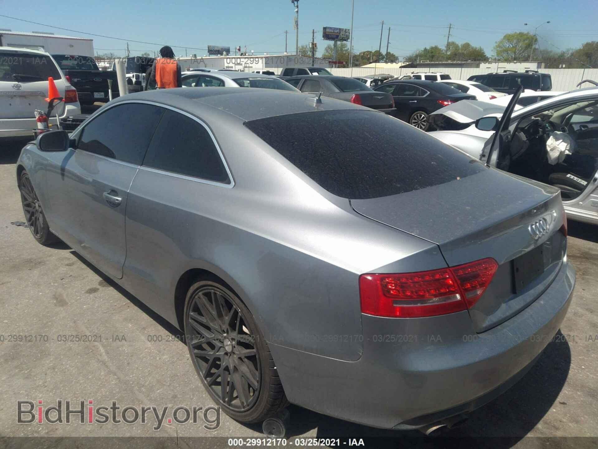 2010 AUDI A5 - VIN: WAULFAFR0AA010673 - Фото 3