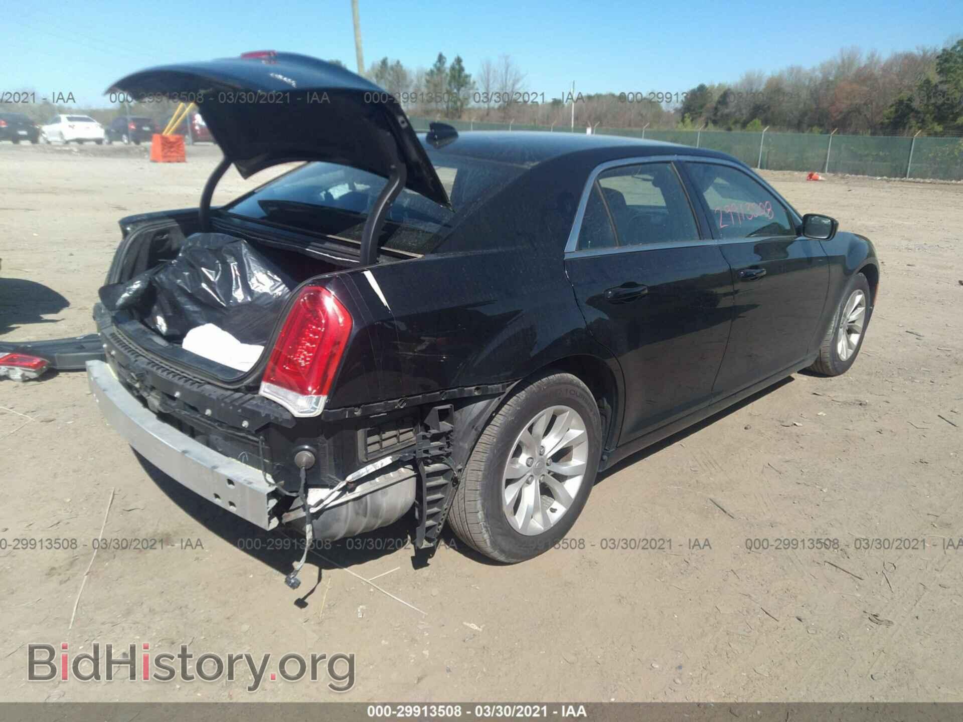 2015 CHRYSLER 300 - VIN: 2C3CCAAGXFH908597 - Фото 4