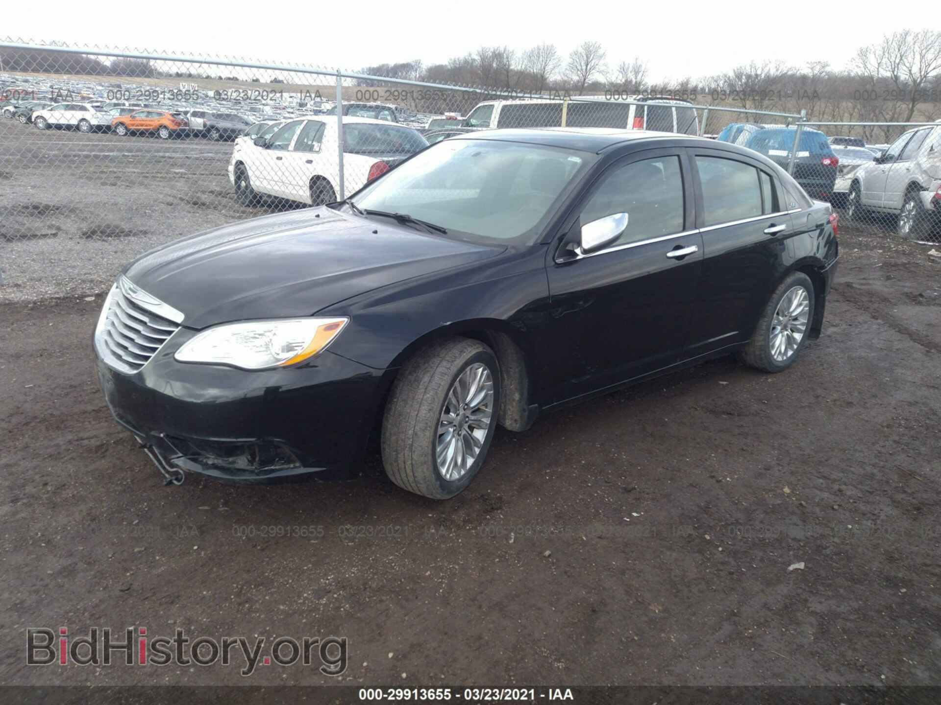 2012 CHRYSLER 200 - VIN: 1C3CCBCB2CN160017 - Photo 2