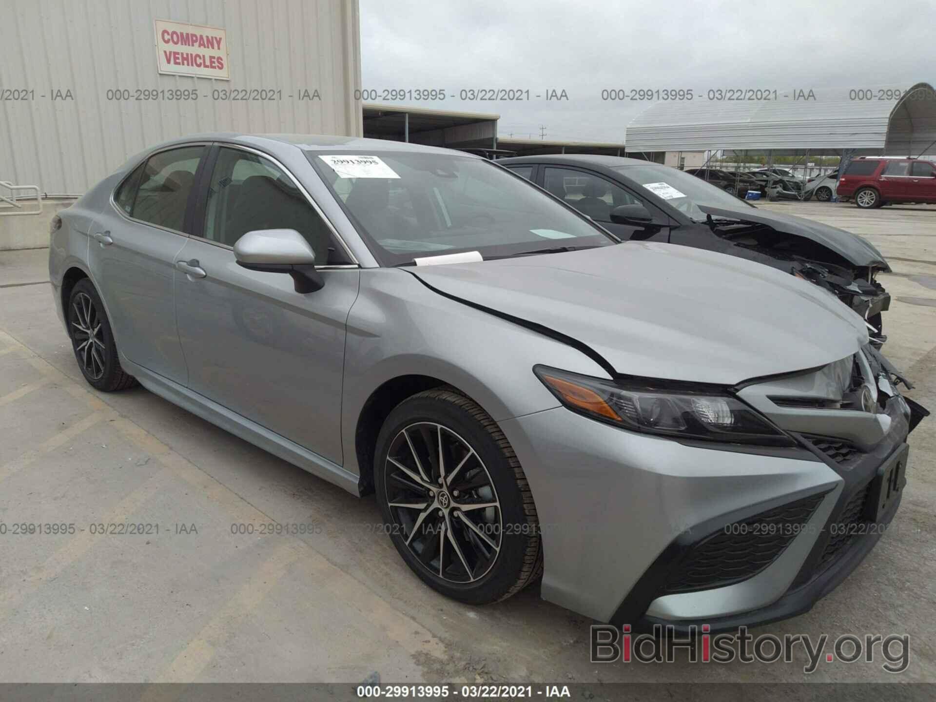 Photo 4T1G11AK6MU403119 - TOYOTA CAMRY 2021