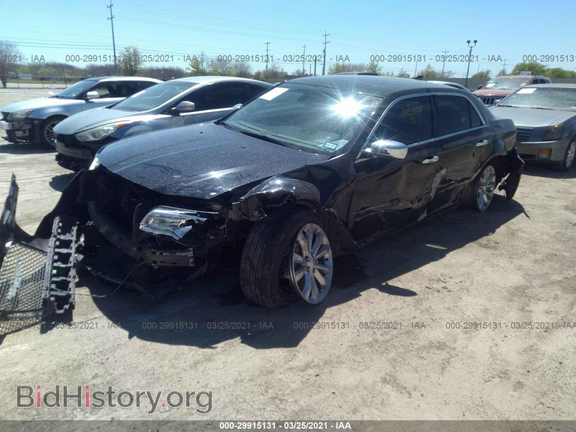 2016 CHRYSLER 300 - VIN: 2C3CCAKG8GH325400 - Фото 2