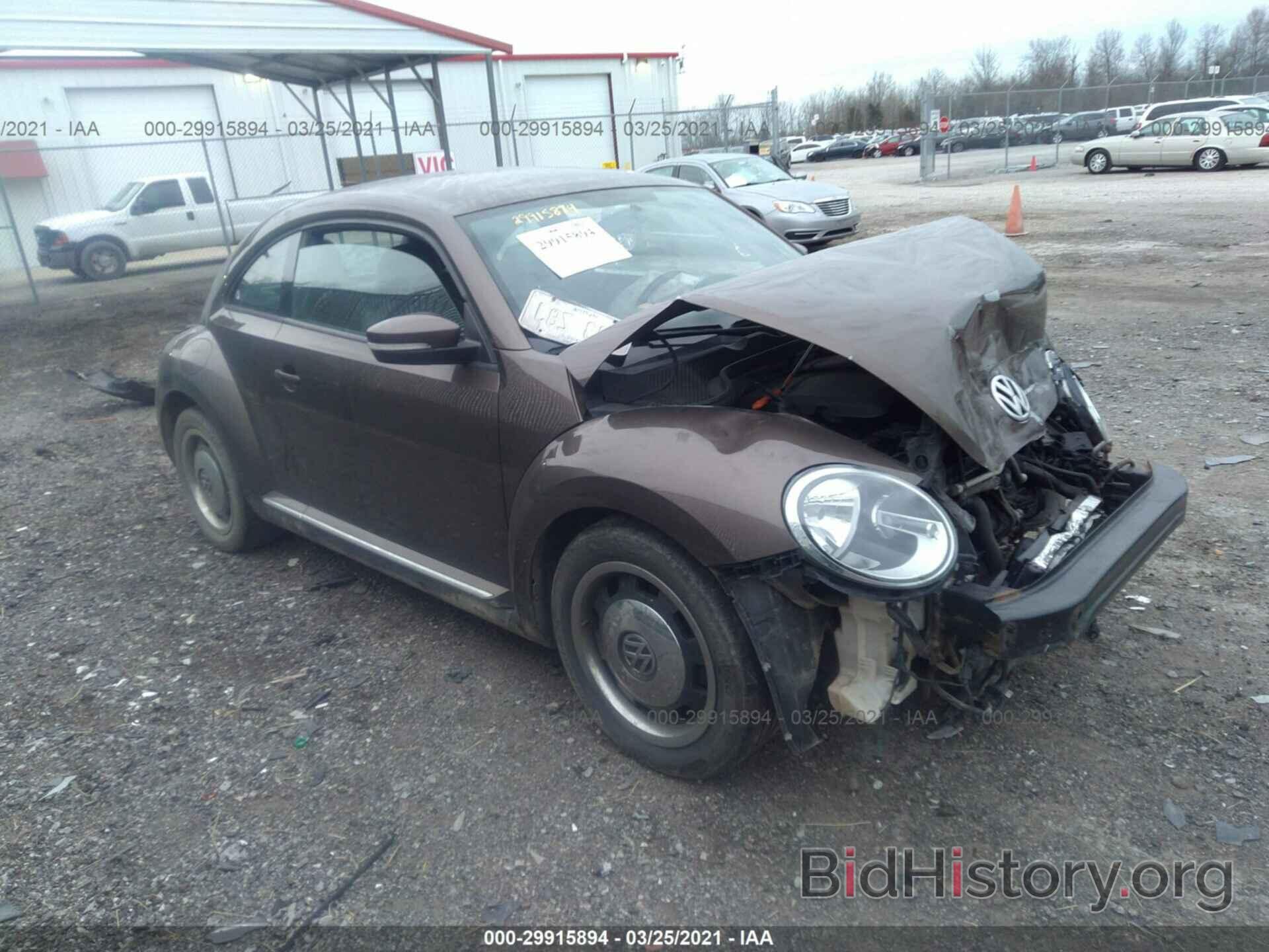 Photo 3VWJP7AT1DM602794 - VOLKSWAGEN BEETLE COUPE 2013