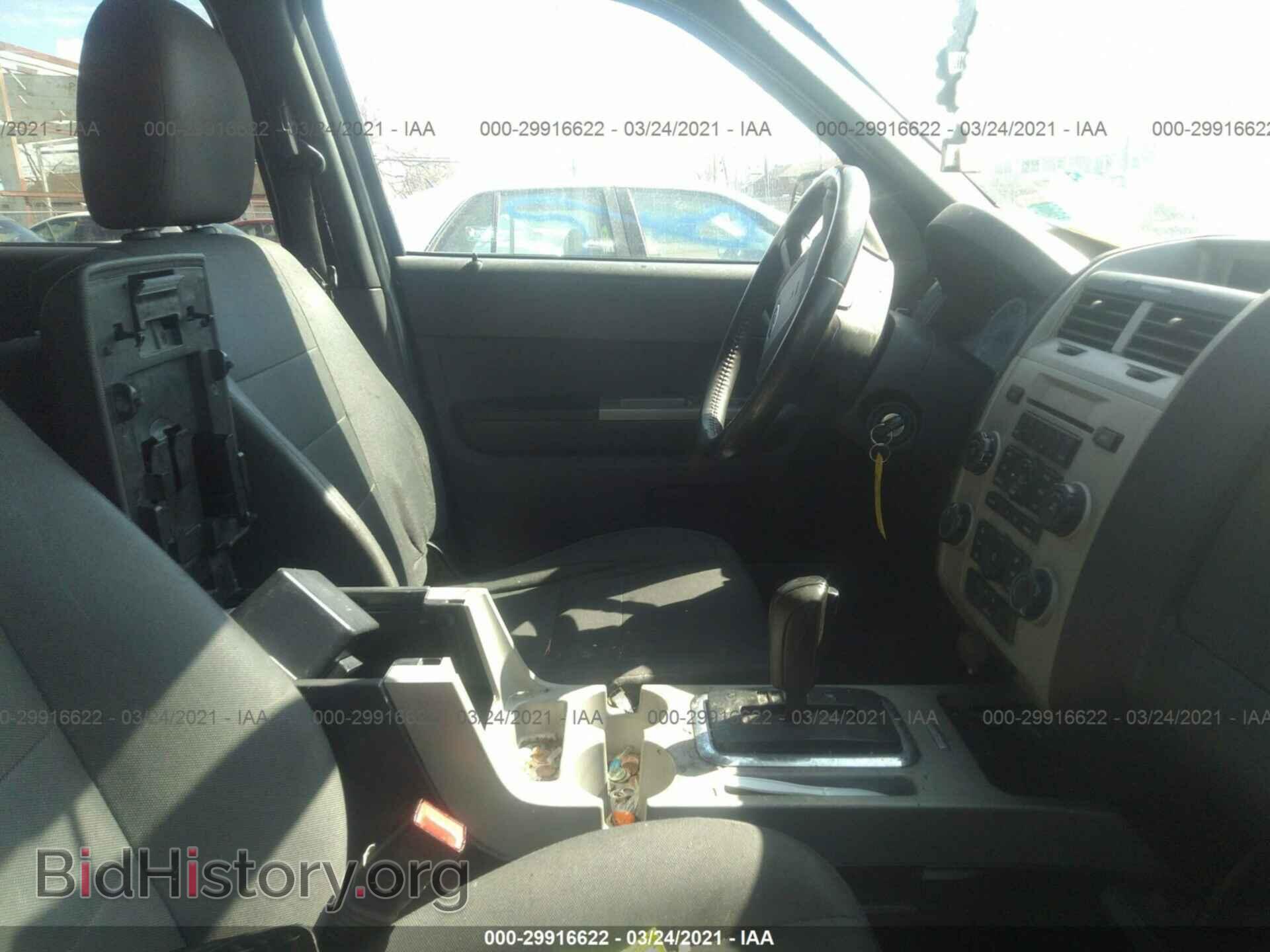 2011 FORD ESCAPE - VIN: 1FMCU0D78BKC28811 - Photo 5