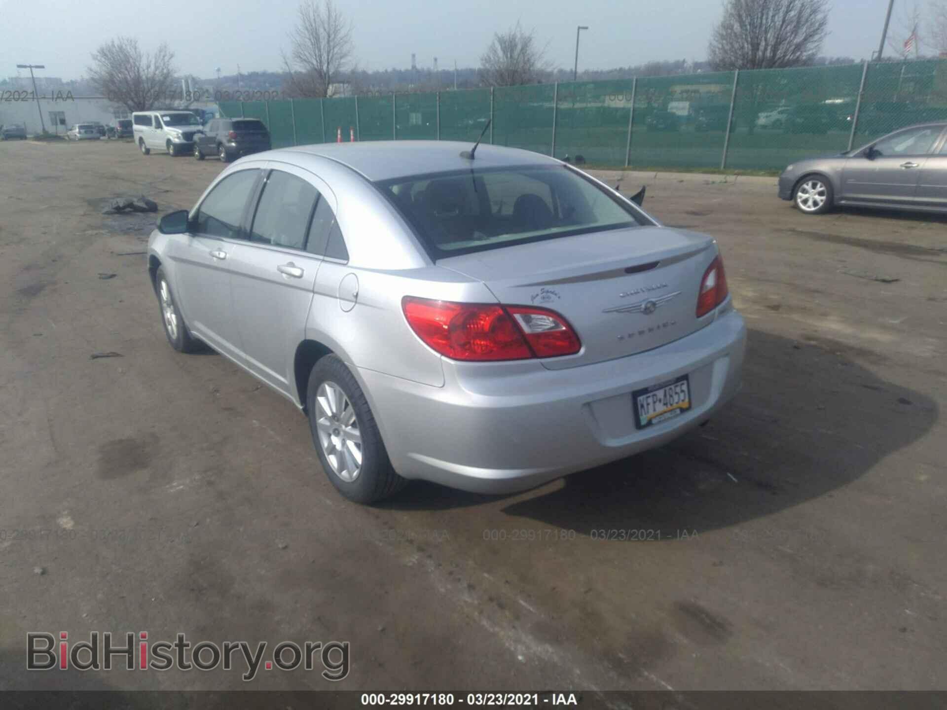 2010 CHRYSLER SEBRING - VIN: 1C3CC4FB8AN115667 - Фото 3