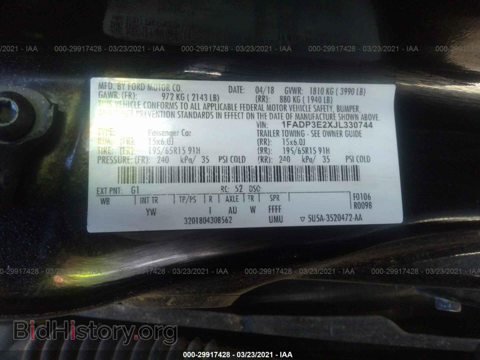 2018 FORD FOCUS - VIN: 1FADP3E2XJL330744 - Фото 9