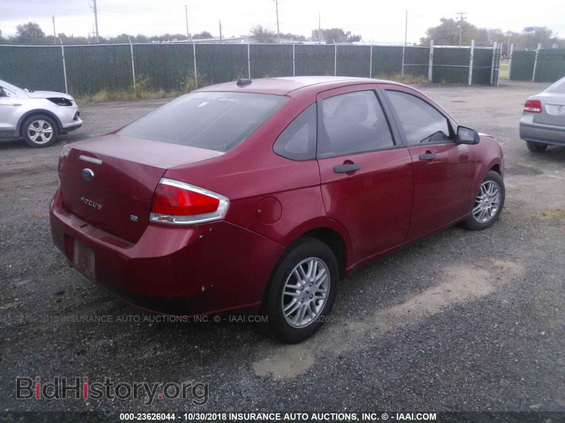 2009 FORD FOCUS - VIN: 1FAHP35N99W144120 - Photo 4