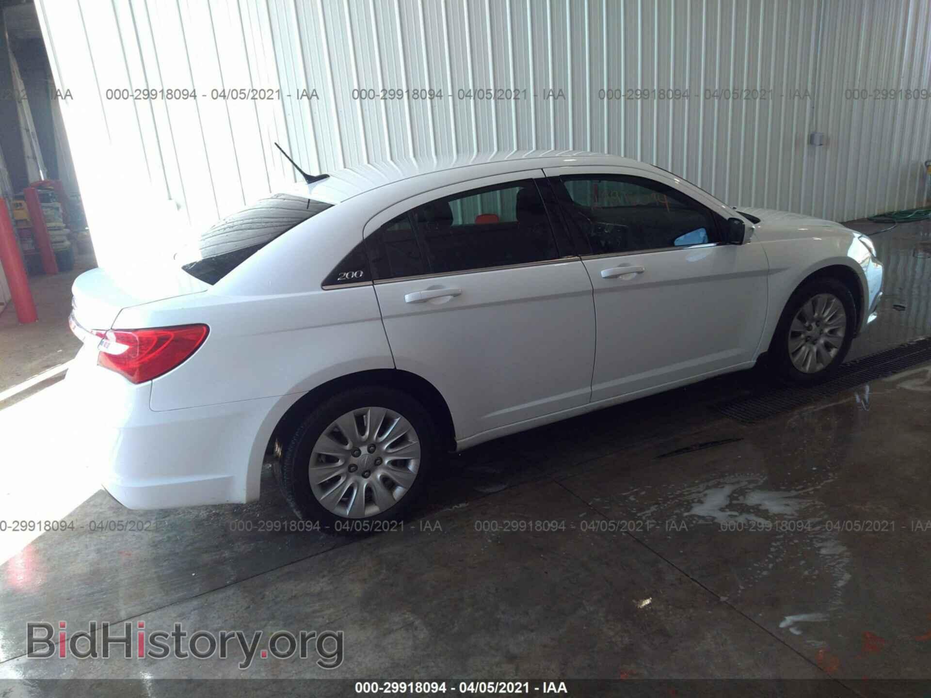 2012 CHRYSLER 200 - VIN: 1C3CCBAB3CN282100 - Фото 4