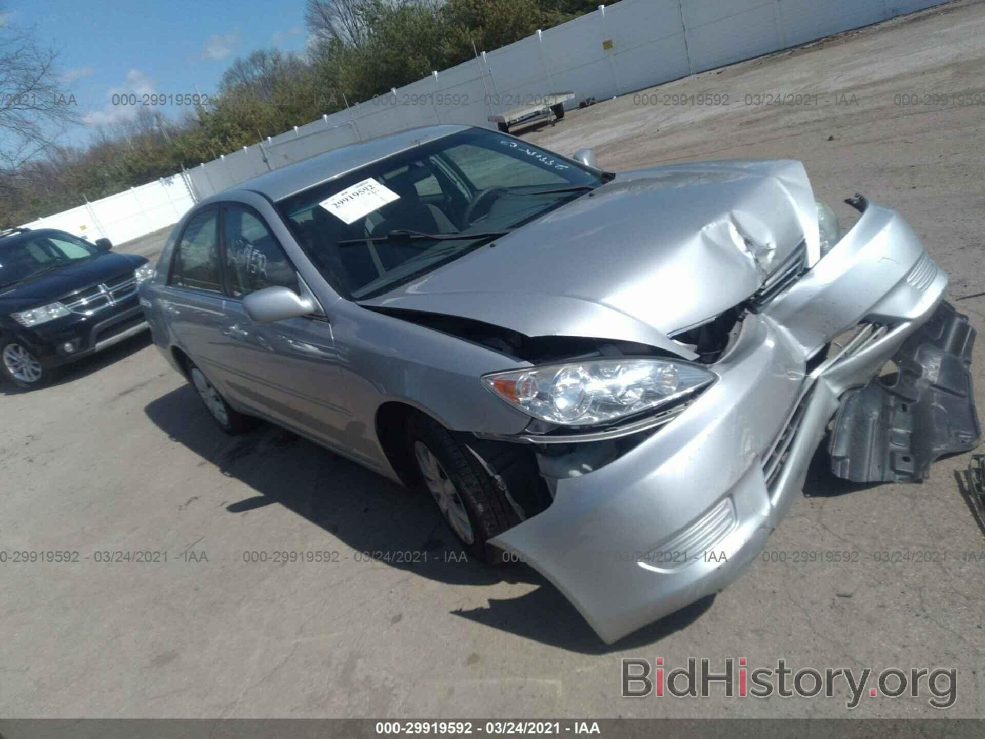 Photo 4T1BE32K964161650 - TOYOTA CAMRY 2006