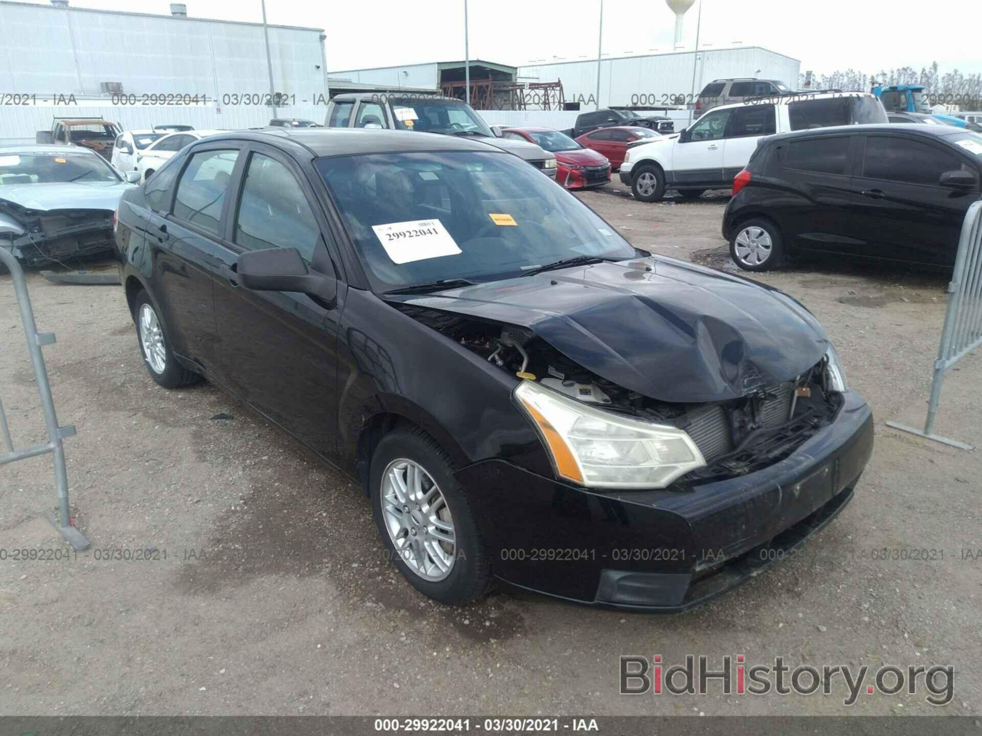 Photo 1FAHP35N69W242795 - FORD FOCUS 2009