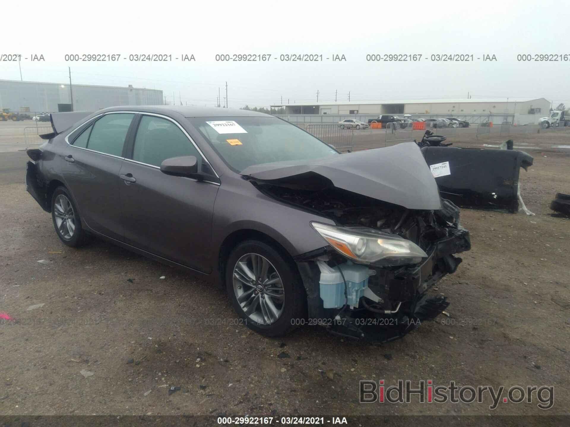 Photo 4T1BF1FK4HU335199 - TOYOTA CAMRY 2017