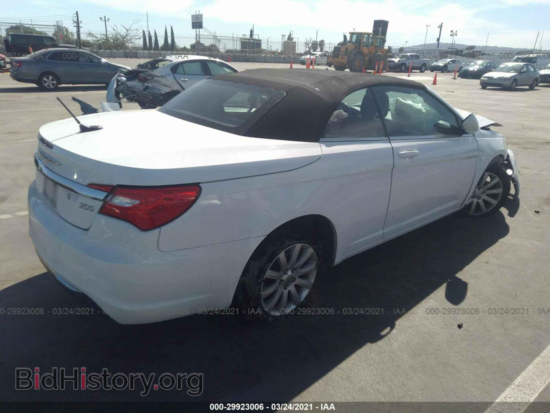 2012 CHRYSLER 200 - VIN: 1C3BCBEB9CN183707 - Фото 4