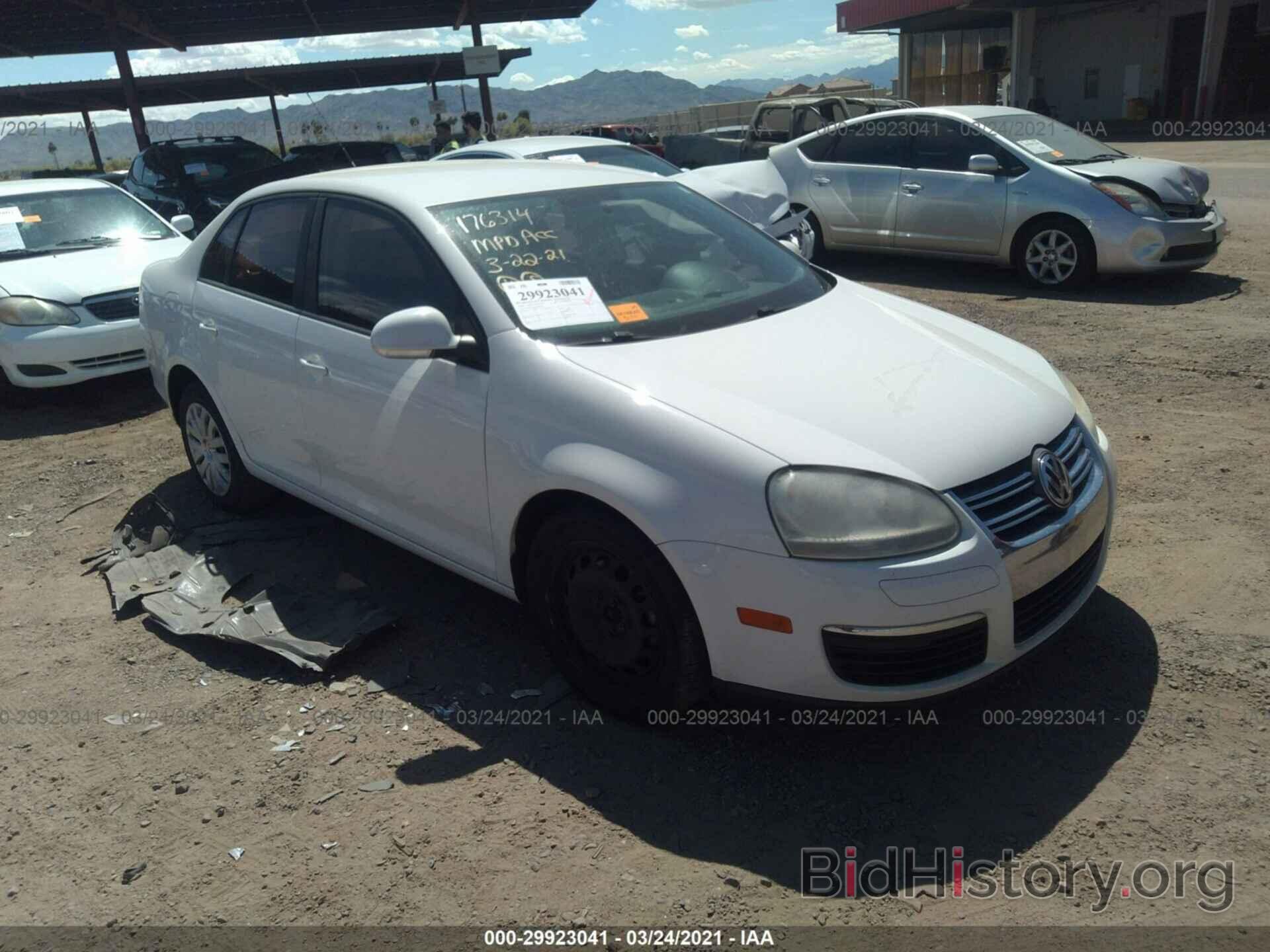 Photo 3VWJZ7AJ9AM003257 - VOLKSWAGEN JETTA SEDAN 2010